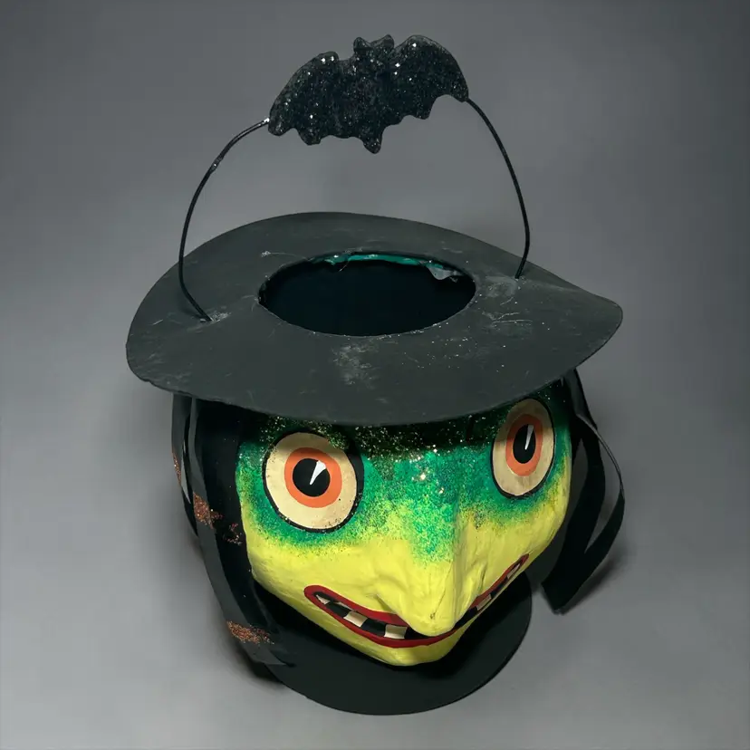 Dept 56 Halloween Paper Mache Bucket Green Yellow Witch W/ Bat