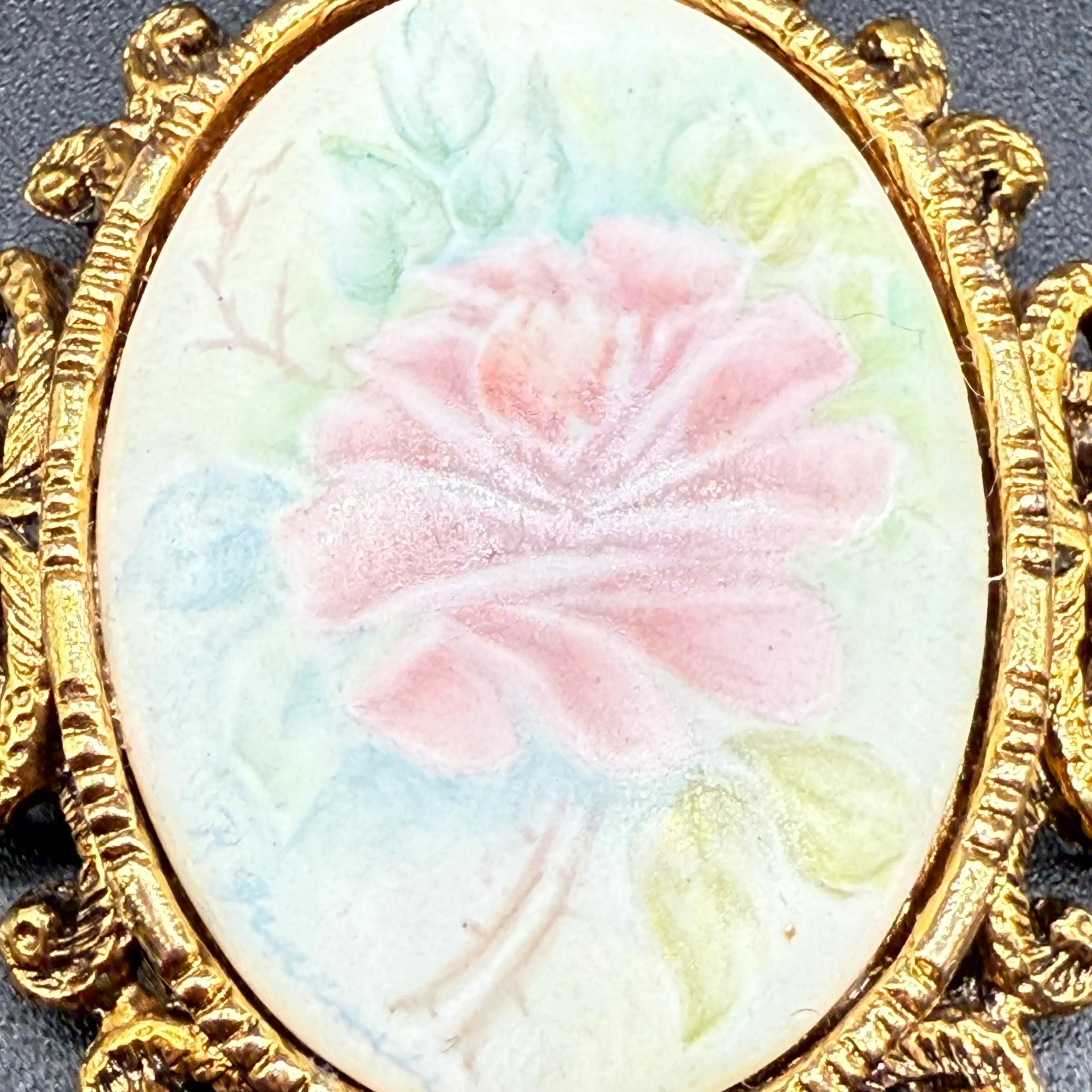 Image 2 of 4