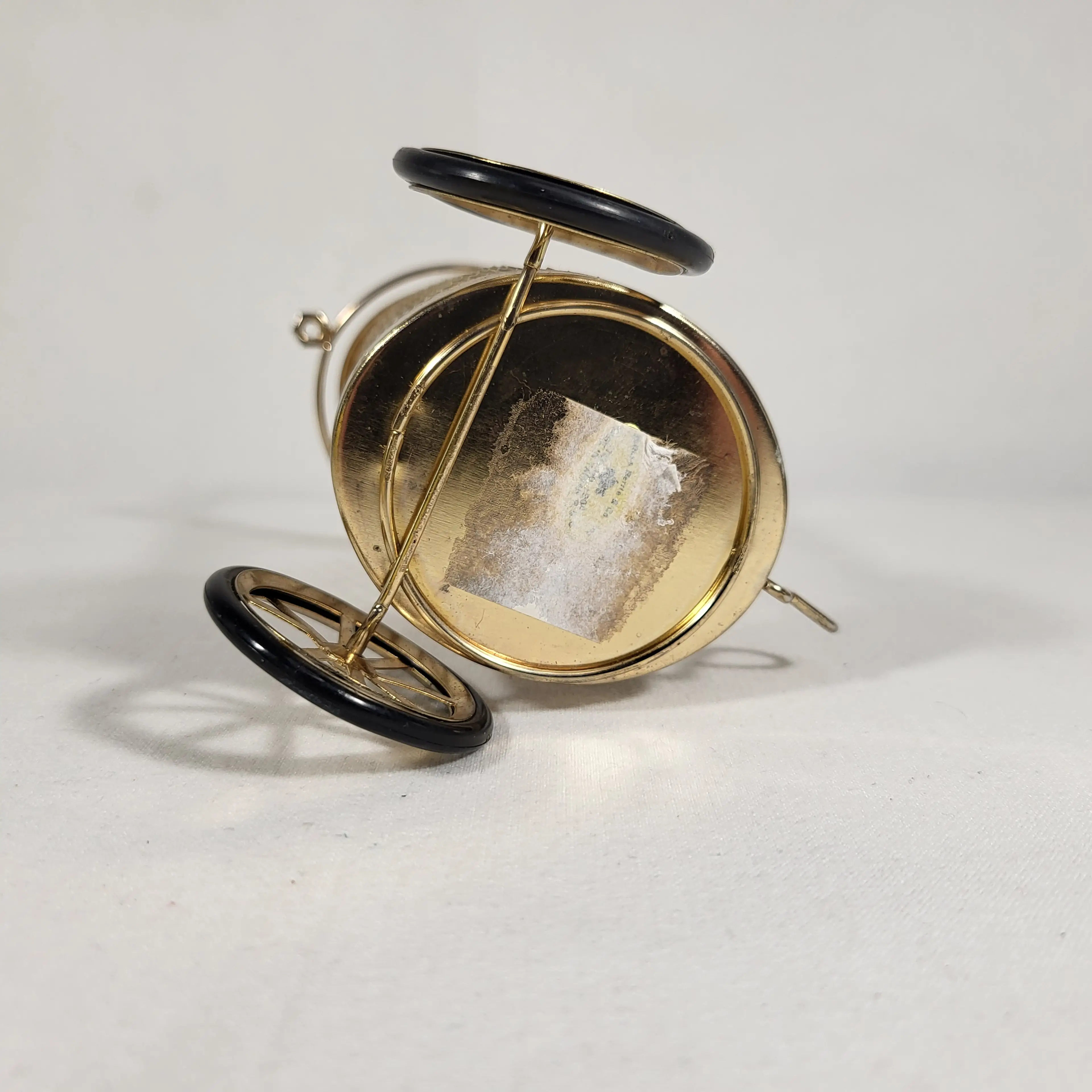 Image 4 of 6
