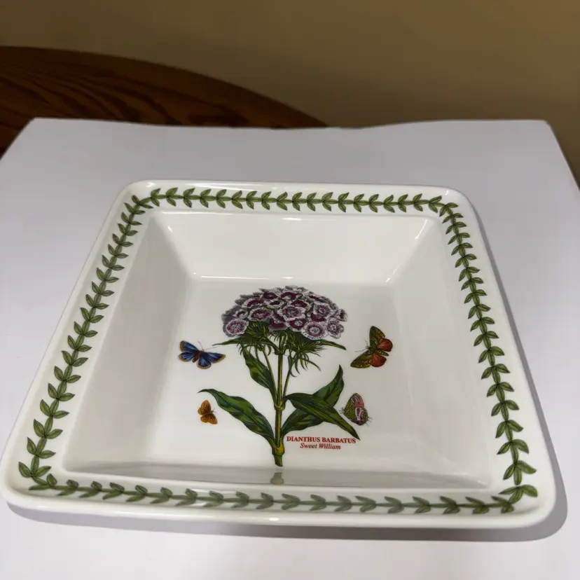 Portmeirion Botanic Garden 7.5-inch square serving bowl "Sweet William”
