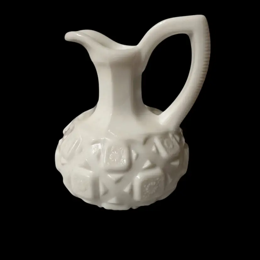 Vintage Westmoreland "Old Quilt" pattern milk glass cruet