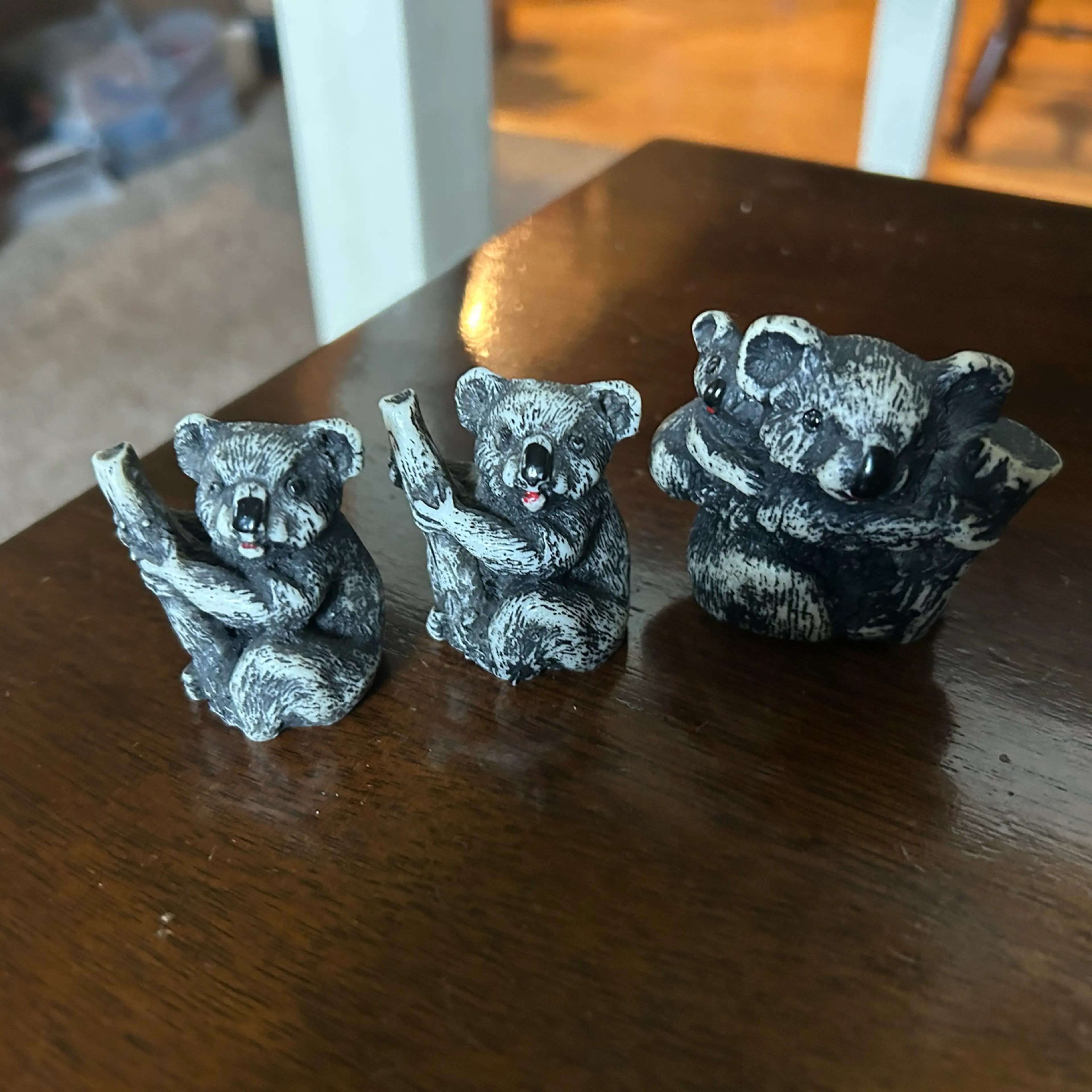 Image 2 of 4