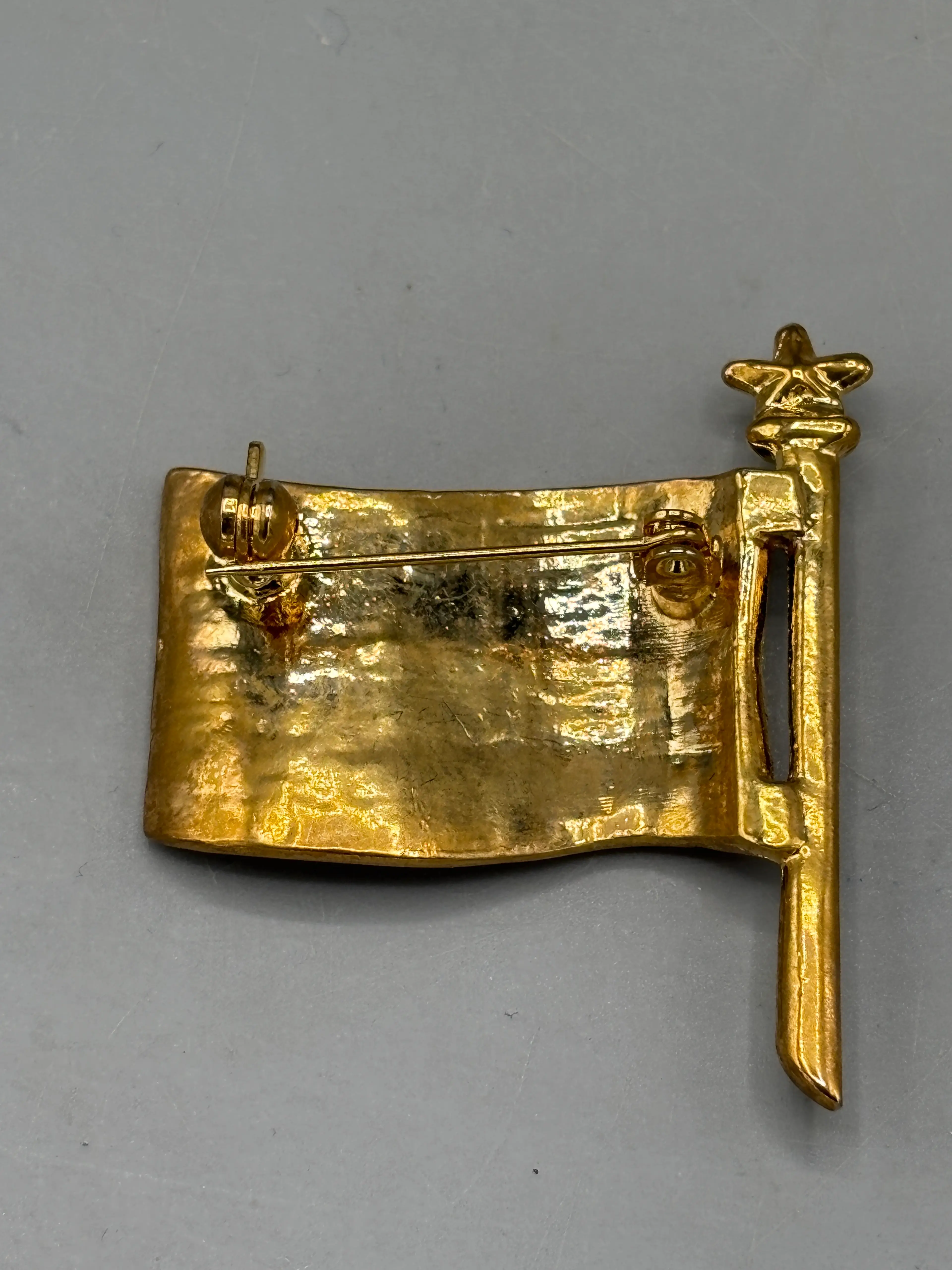 Image 2 of 4