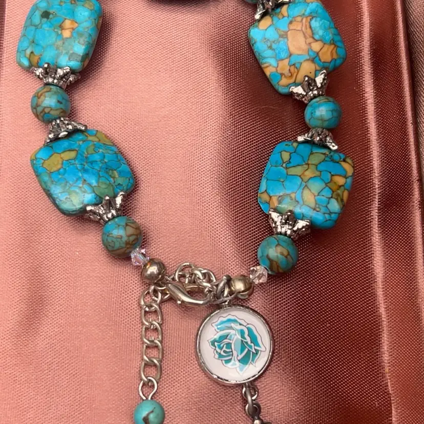 Artisan Turquoise-Colored Stone Beaded Bracelet Silver Tone Adjustable 7–8” Boho Southwestern