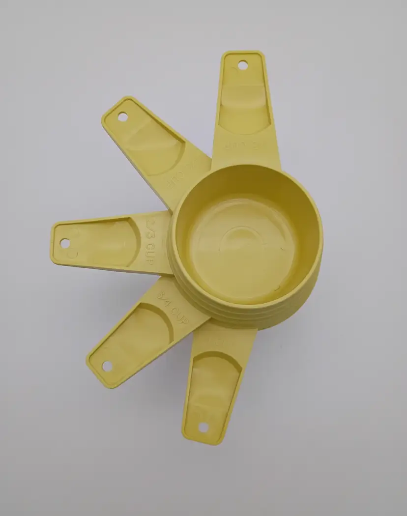 Vintage Tupperware Dry Measures ~ 1970's Harvest Yellow ~ 5 pc