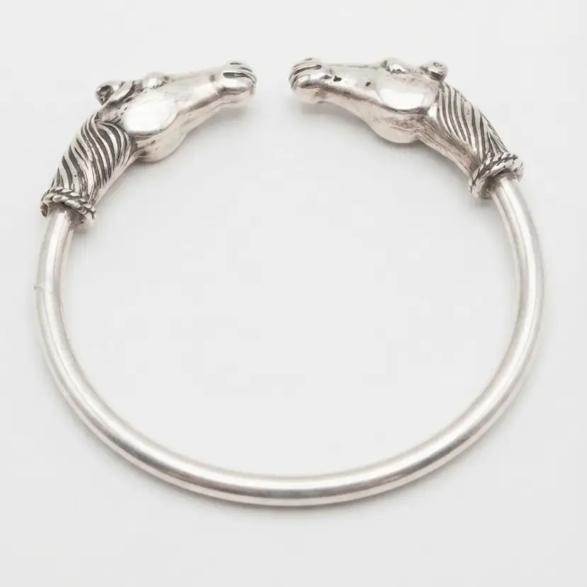 158. Vintage Equestrian Double Horse Head Bangle Bracelet