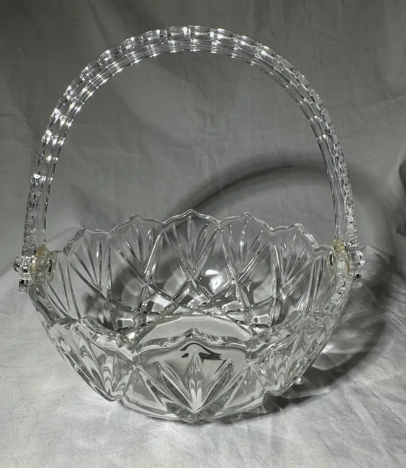 Mikasa Roxborogh crystal basket bowl
