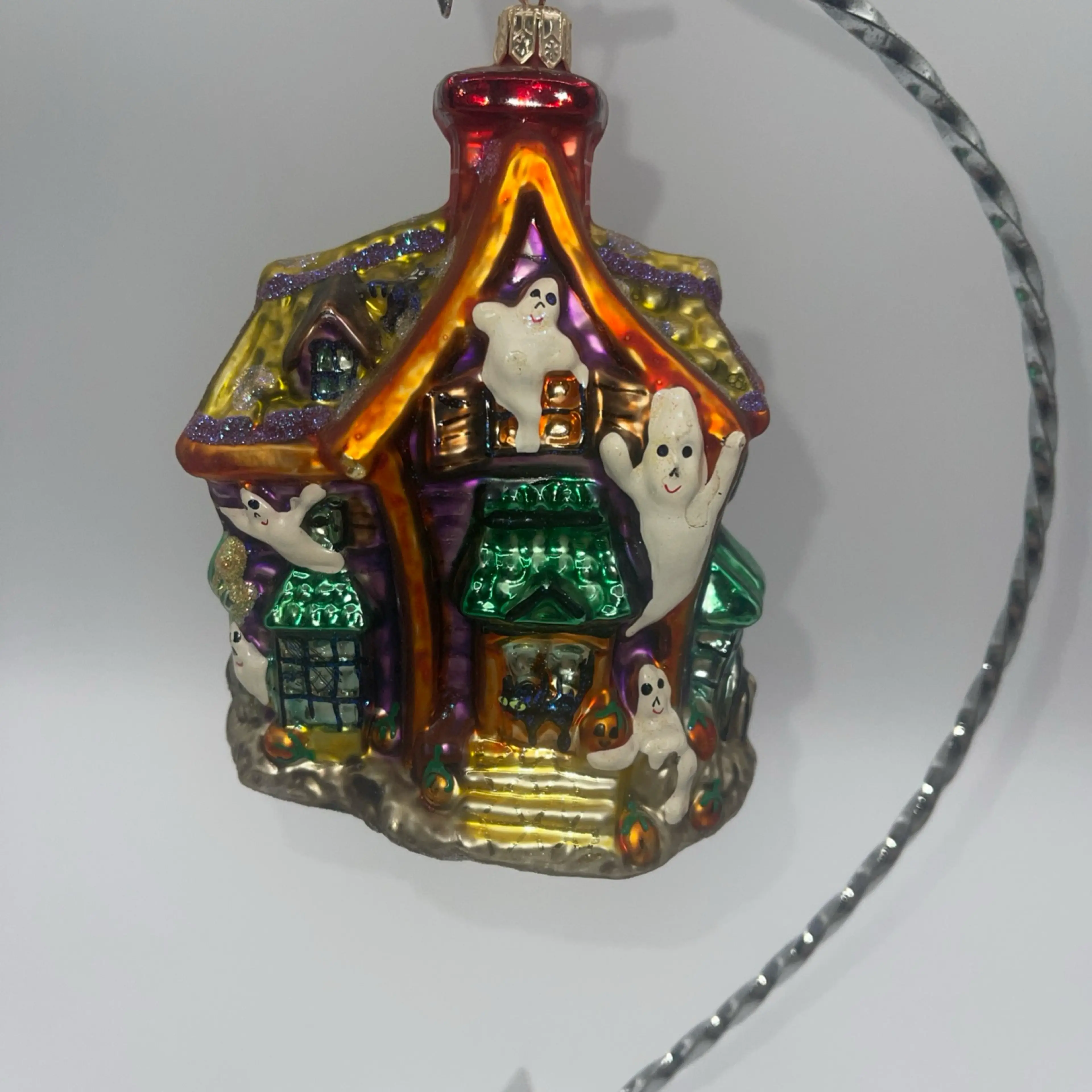 Image 2 of 8