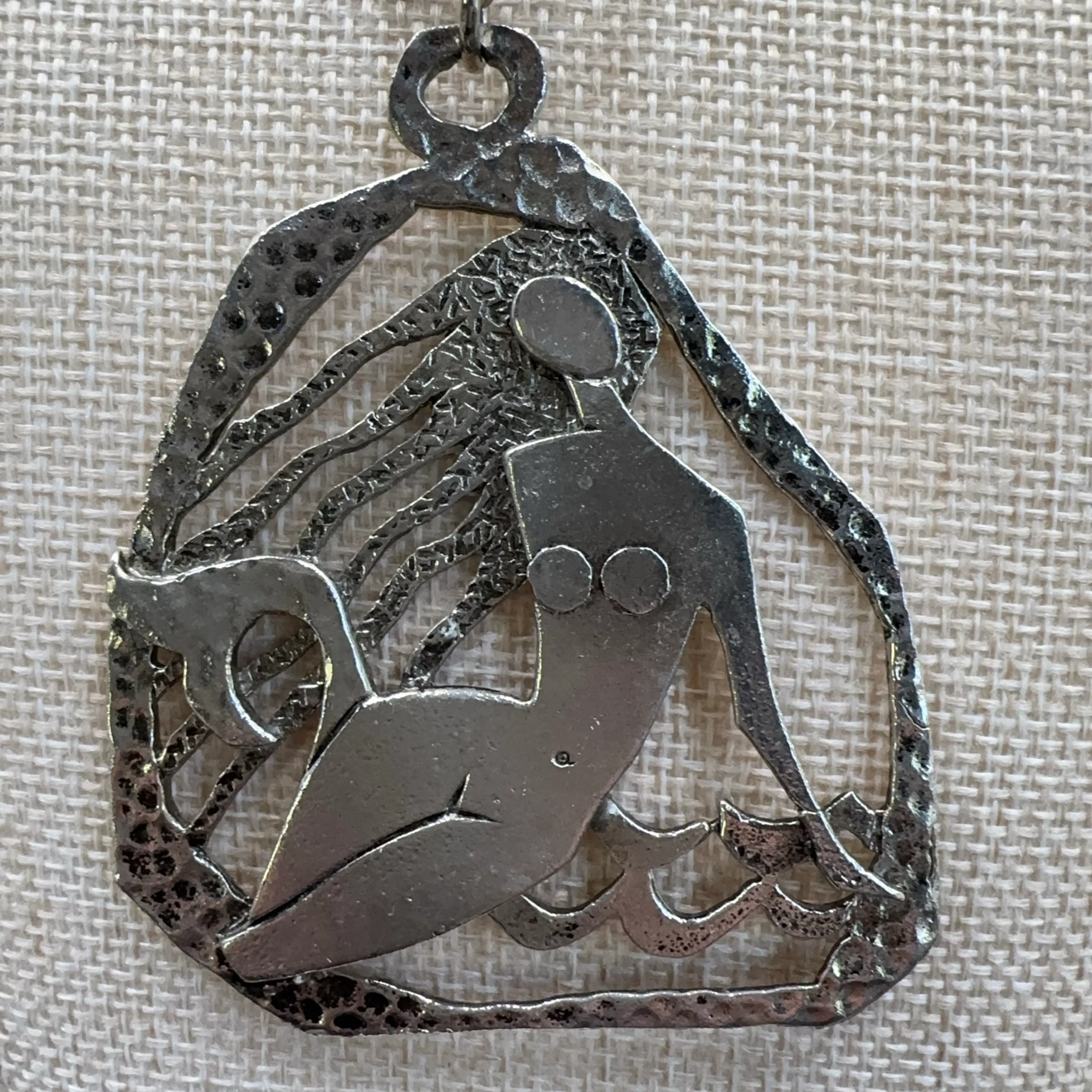 Image 4 of 6