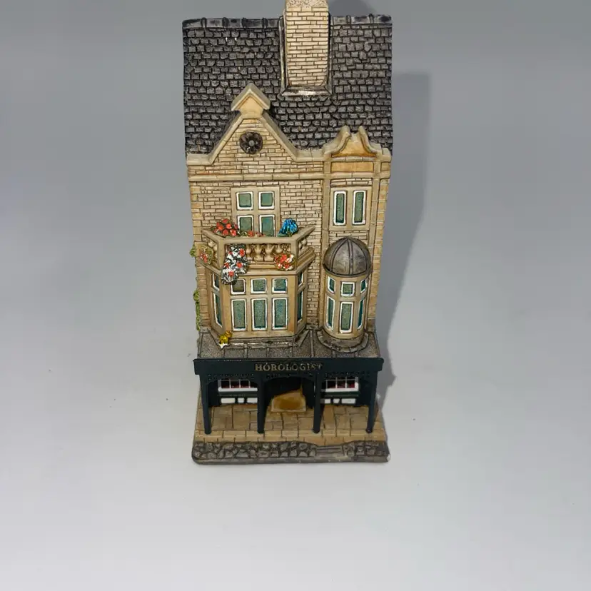 Lilliput Lane Cottage Horologist 1997 5.25”