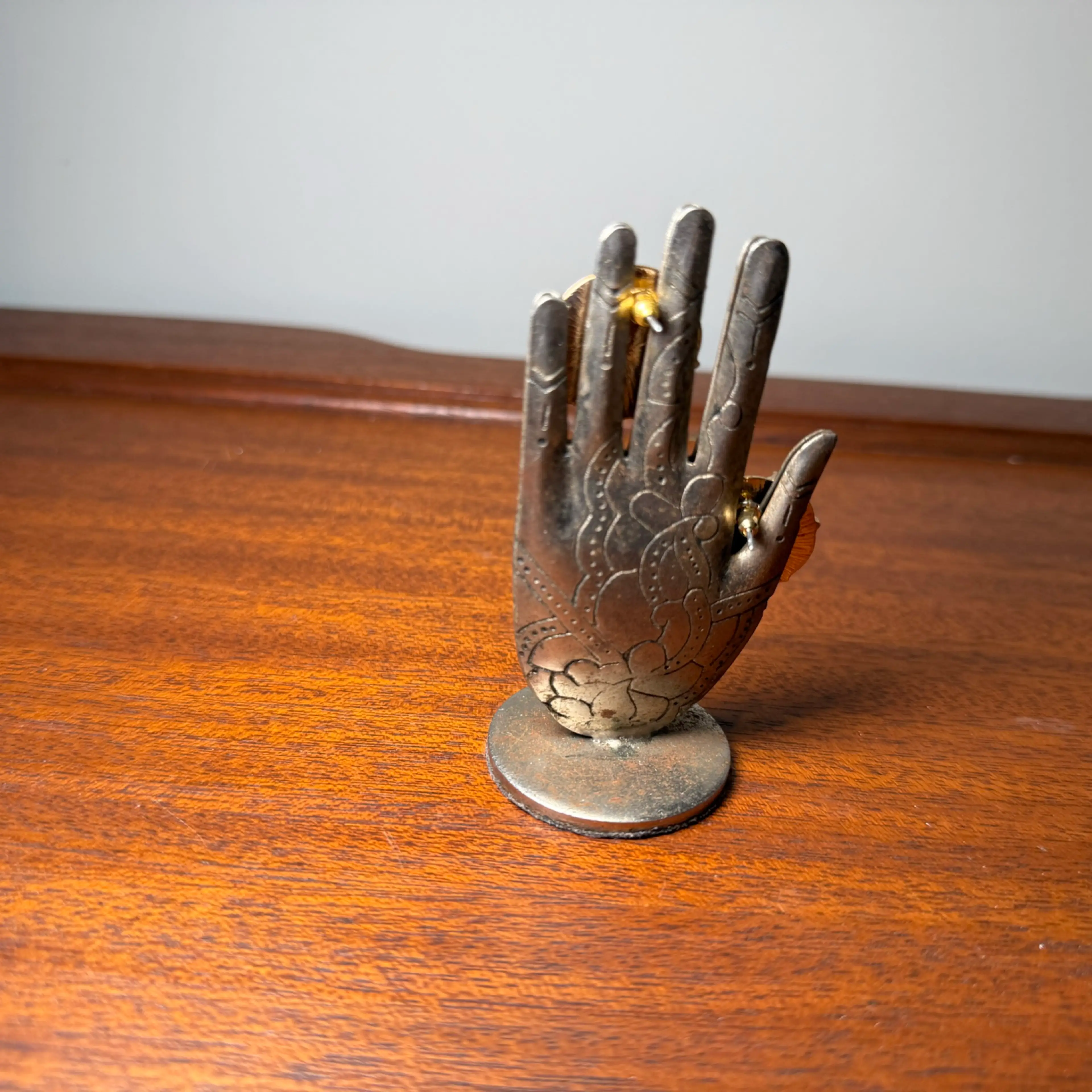 Image 2 of 2