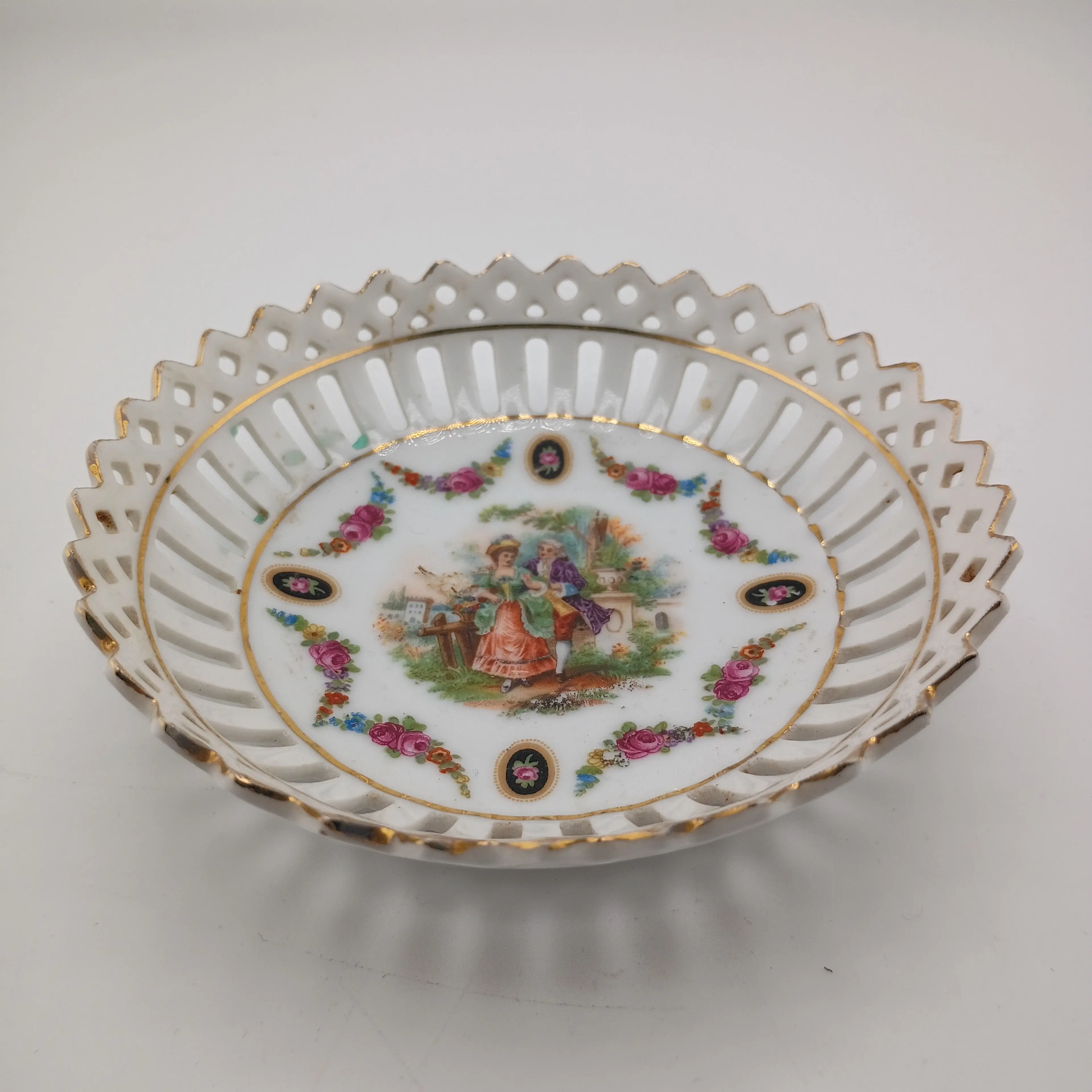 Image 1 of 3