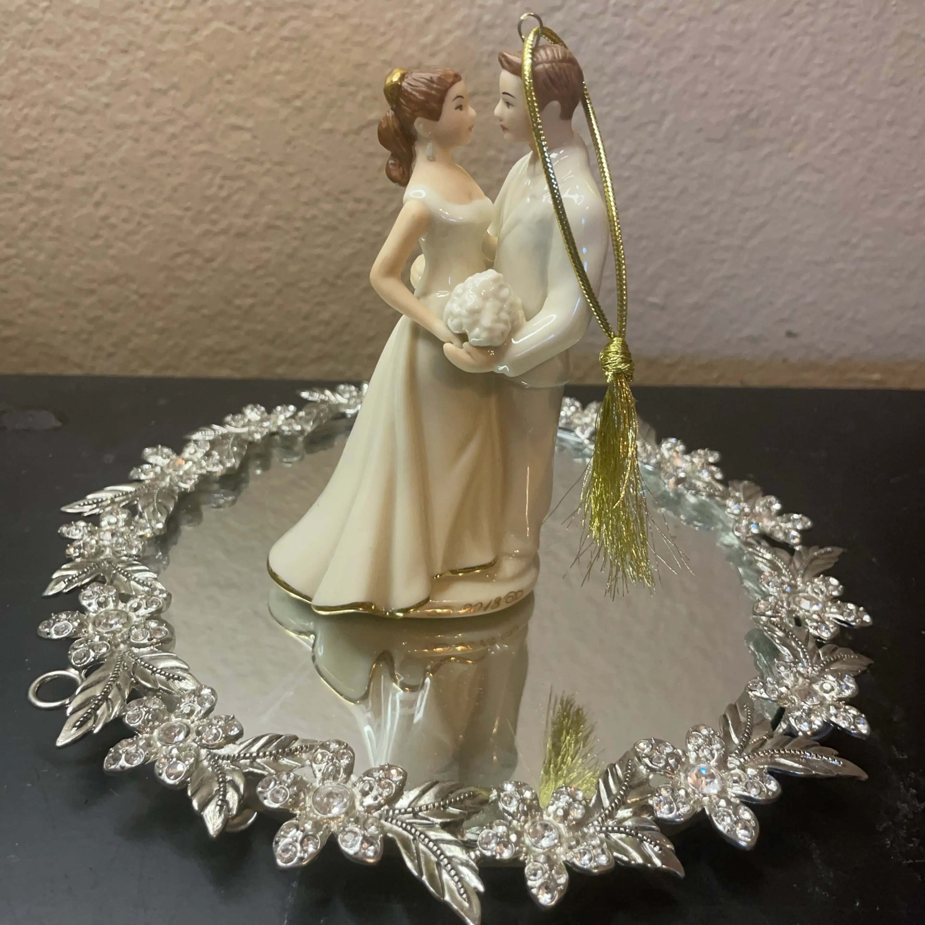 Image 1 of 7