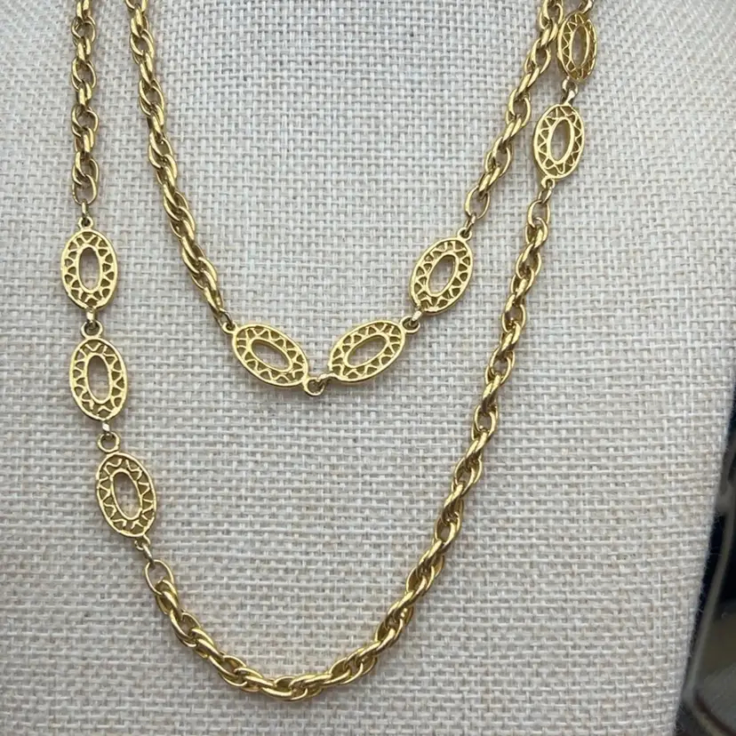 #01 Vintage Gold Tone Openwork Oval Link Station Necklace Long Layering Chain 36"
