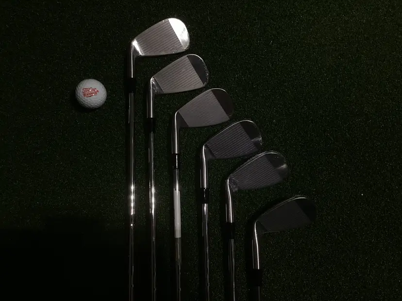 Cobra KING Tec-X One Length Irons – 6-PW | KBS Regular Flex | Right-Handed