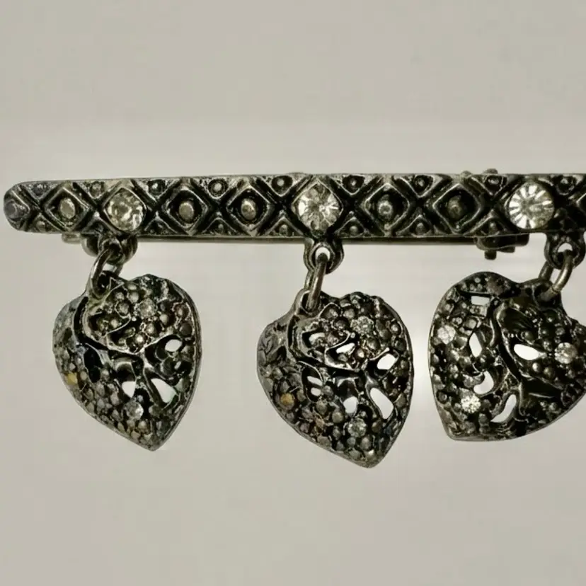 Vintage Antiqued Silver-Tone Rhinestone Dangle Heart Bar Brooch / Pin