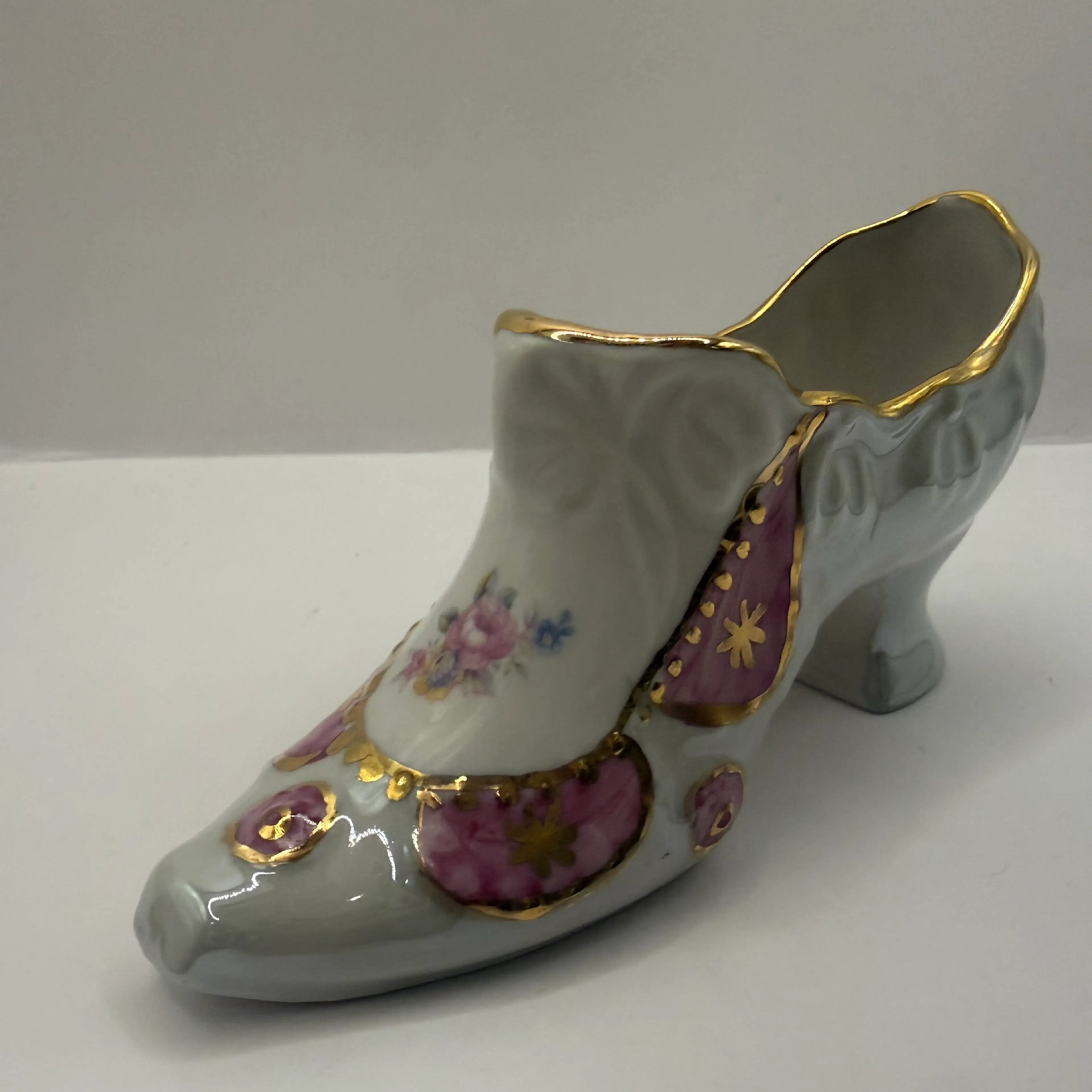 Image 1 of 5