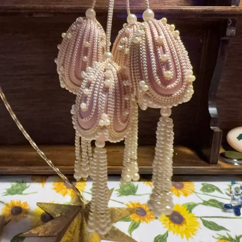 329. Set Of Four Ornaments Egg Shaped.