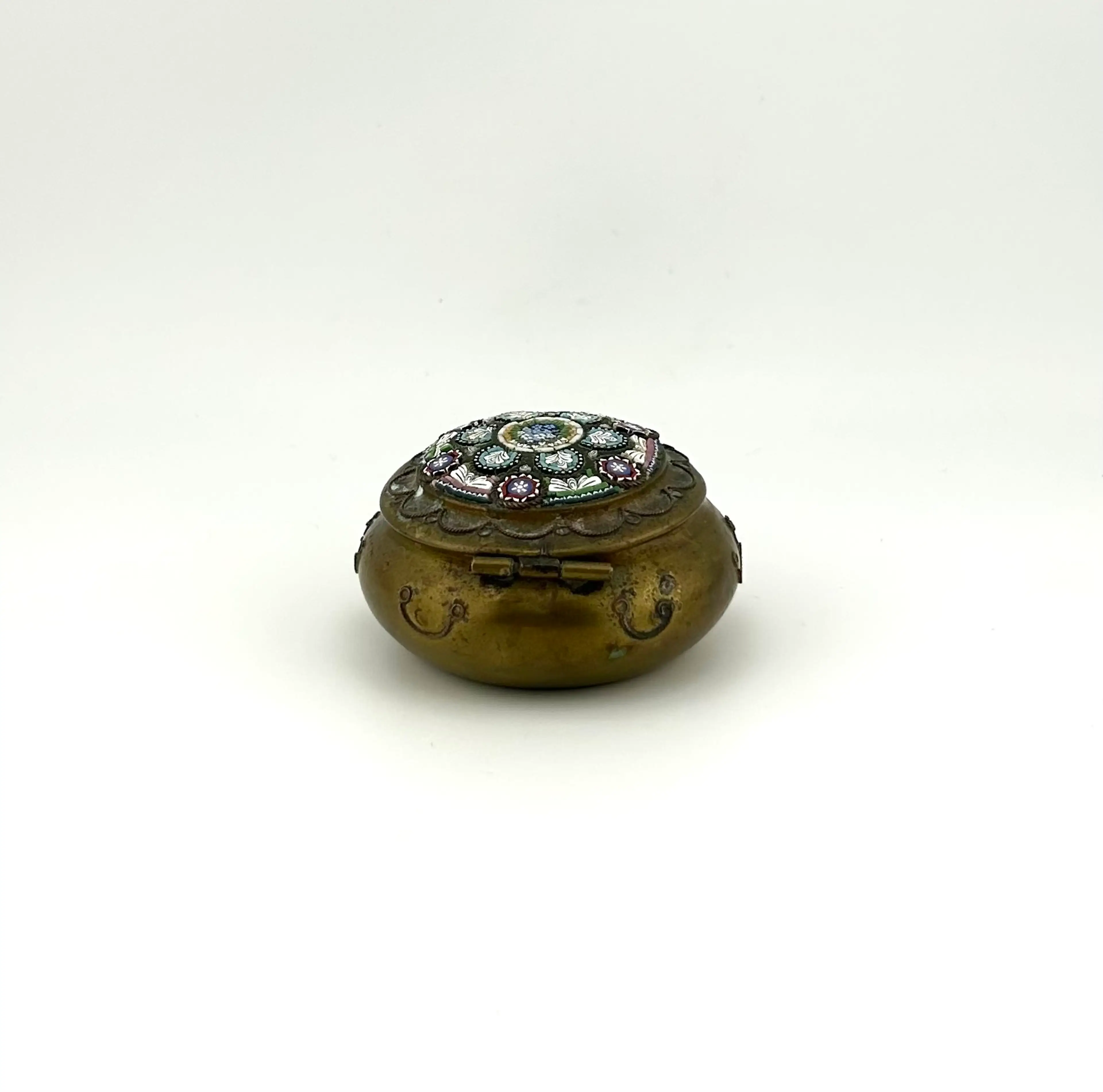 Image 3 of 7