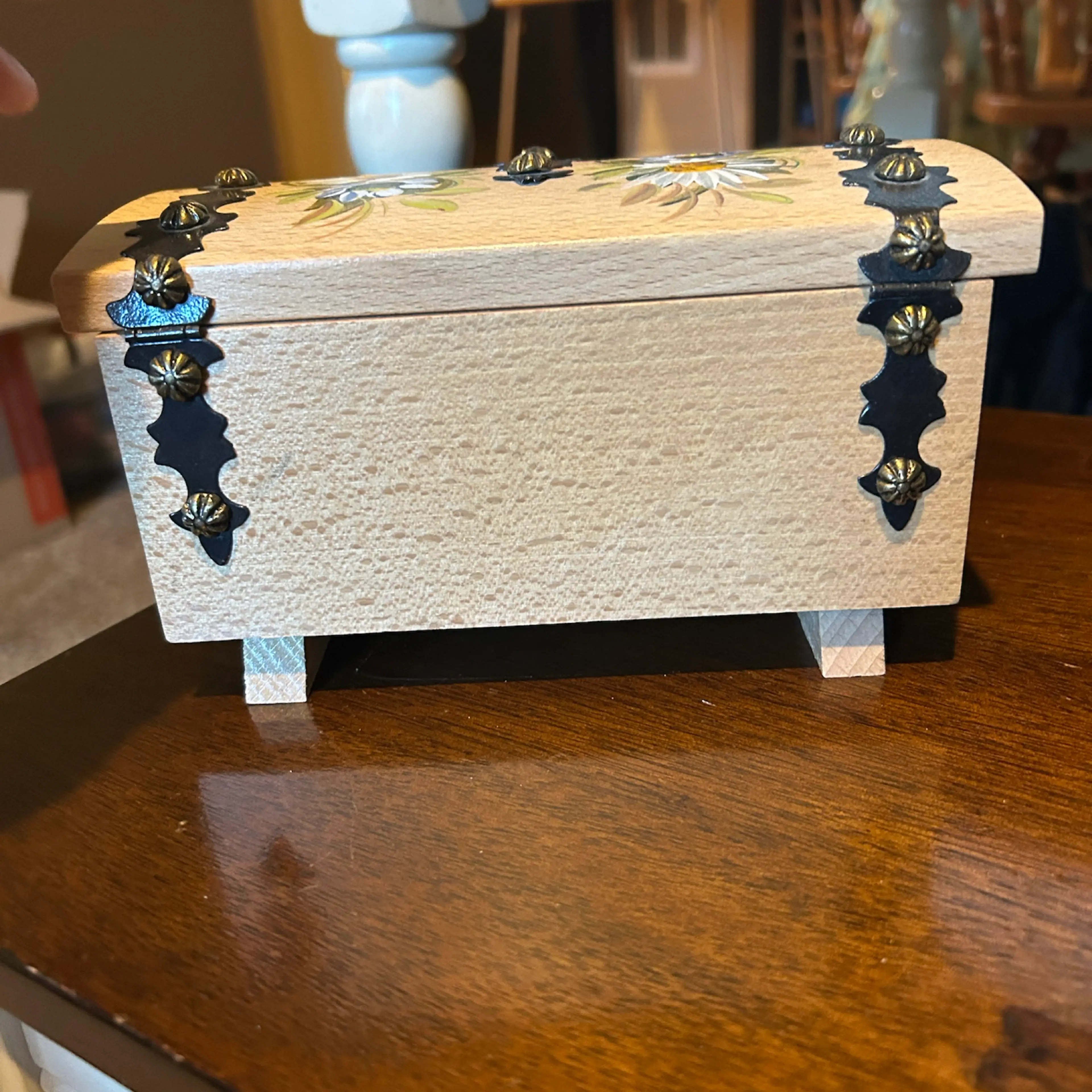 Image 4 of 9