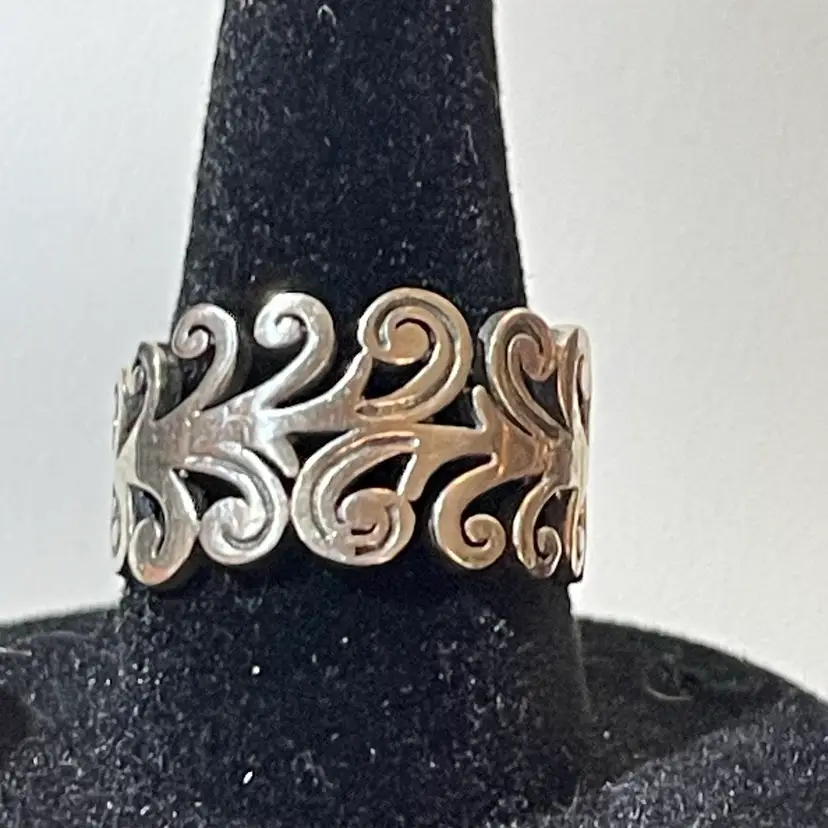 Size 5.75 NEW Sterling Silver 925 Ring