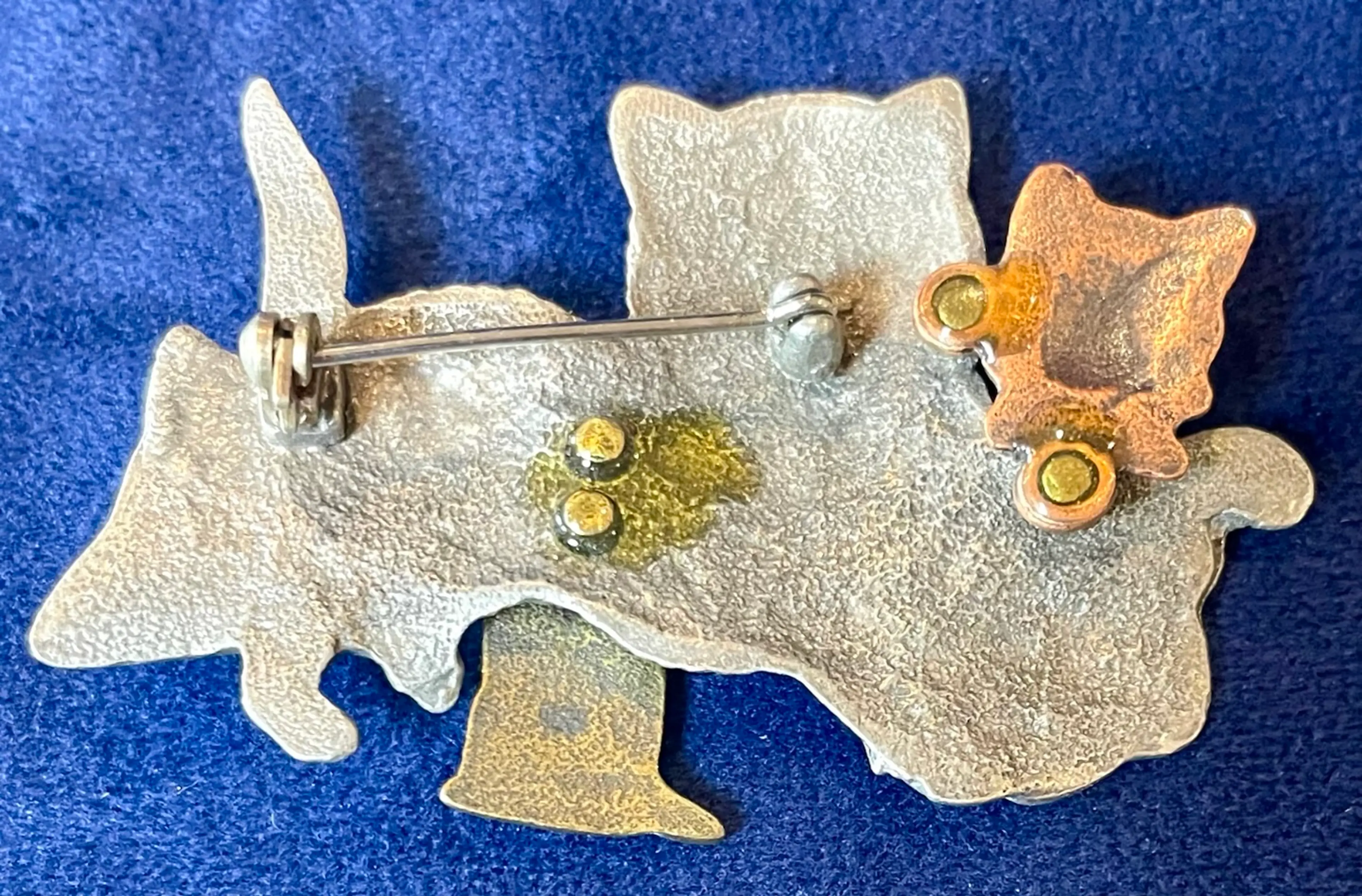 Image 2 of 2