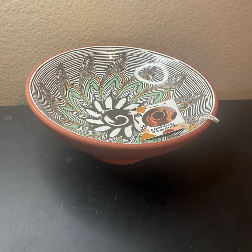 Gorgeous Hand painted Marcovo Style Terracotta 9” Pedestal Bowl Made In Colombia