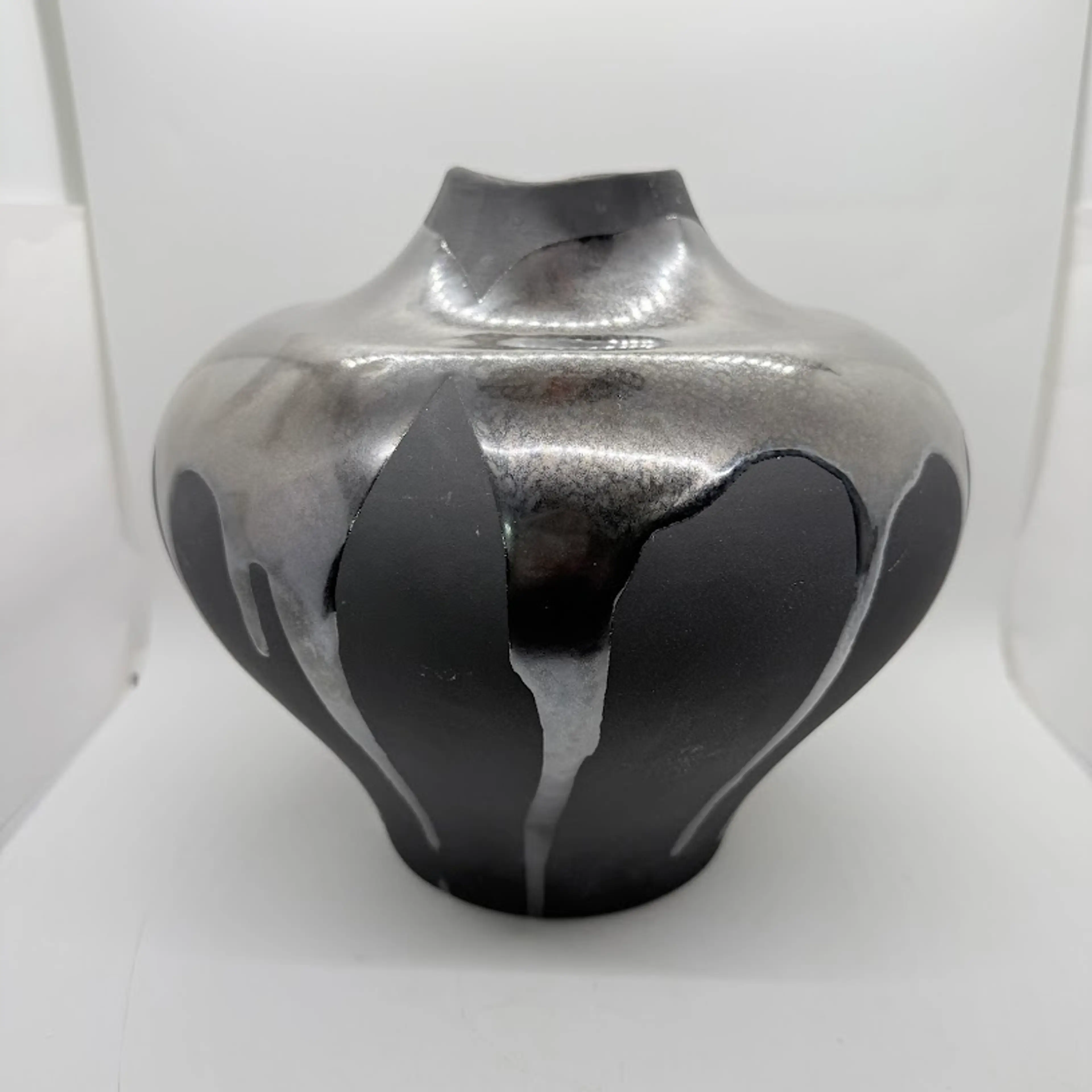 Image 2 of 21