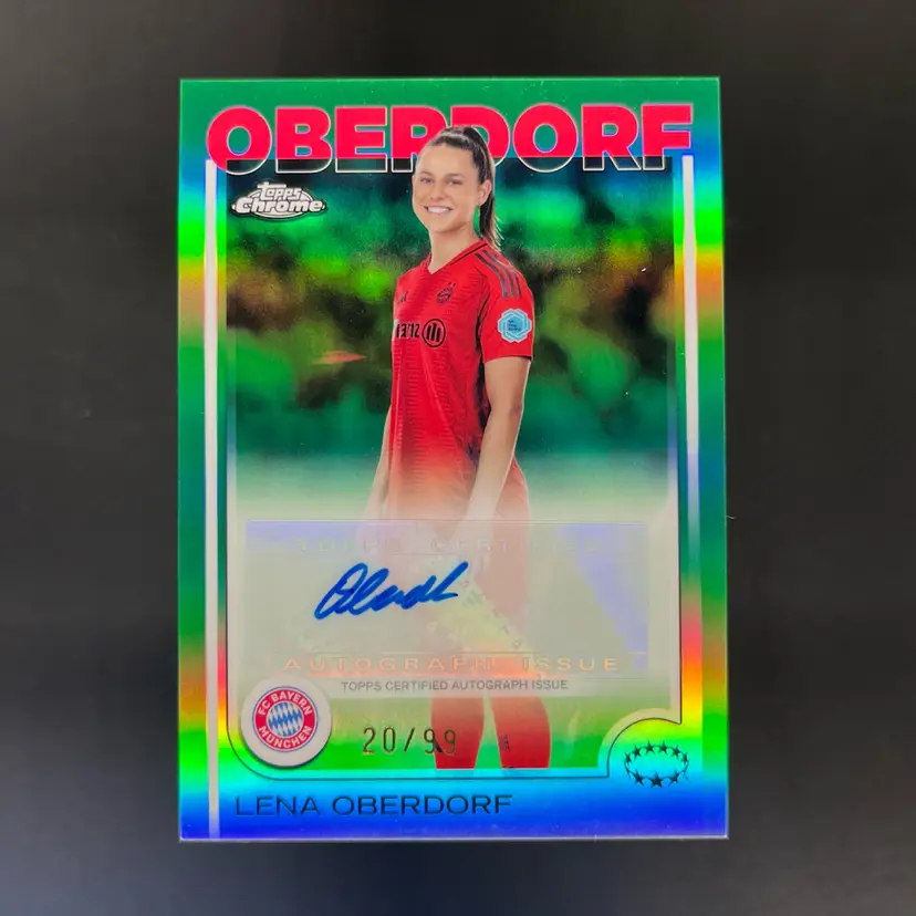 Lena Oberdorf 2024/25 Topps Chrome UWCL Green /99 Autograph Bayern Soccer Card