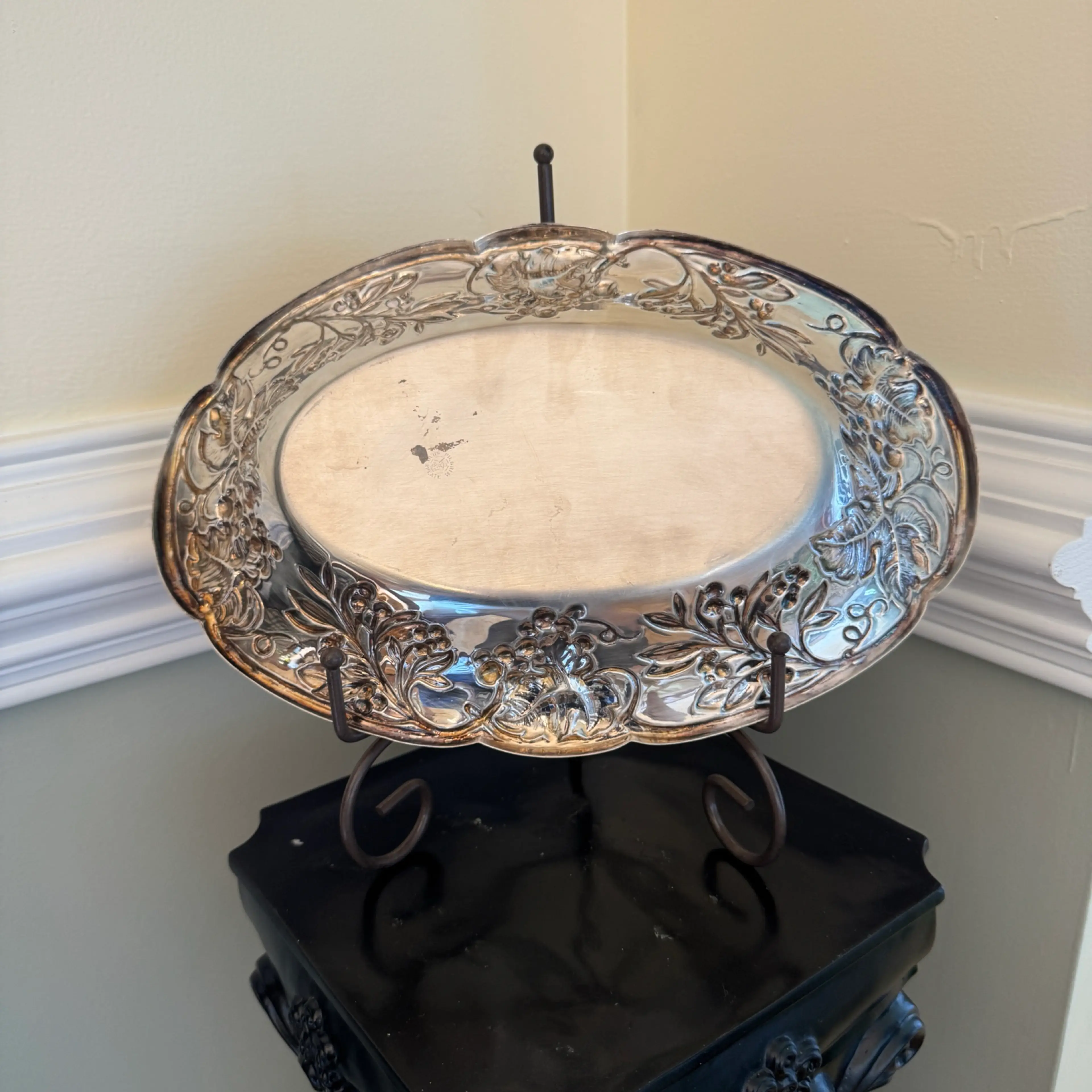 Image 2 of 6