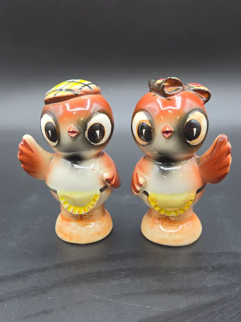 Vintage Anthropomorphic Birds Salt & Pepper Shakers Victoria Japan Kitsch