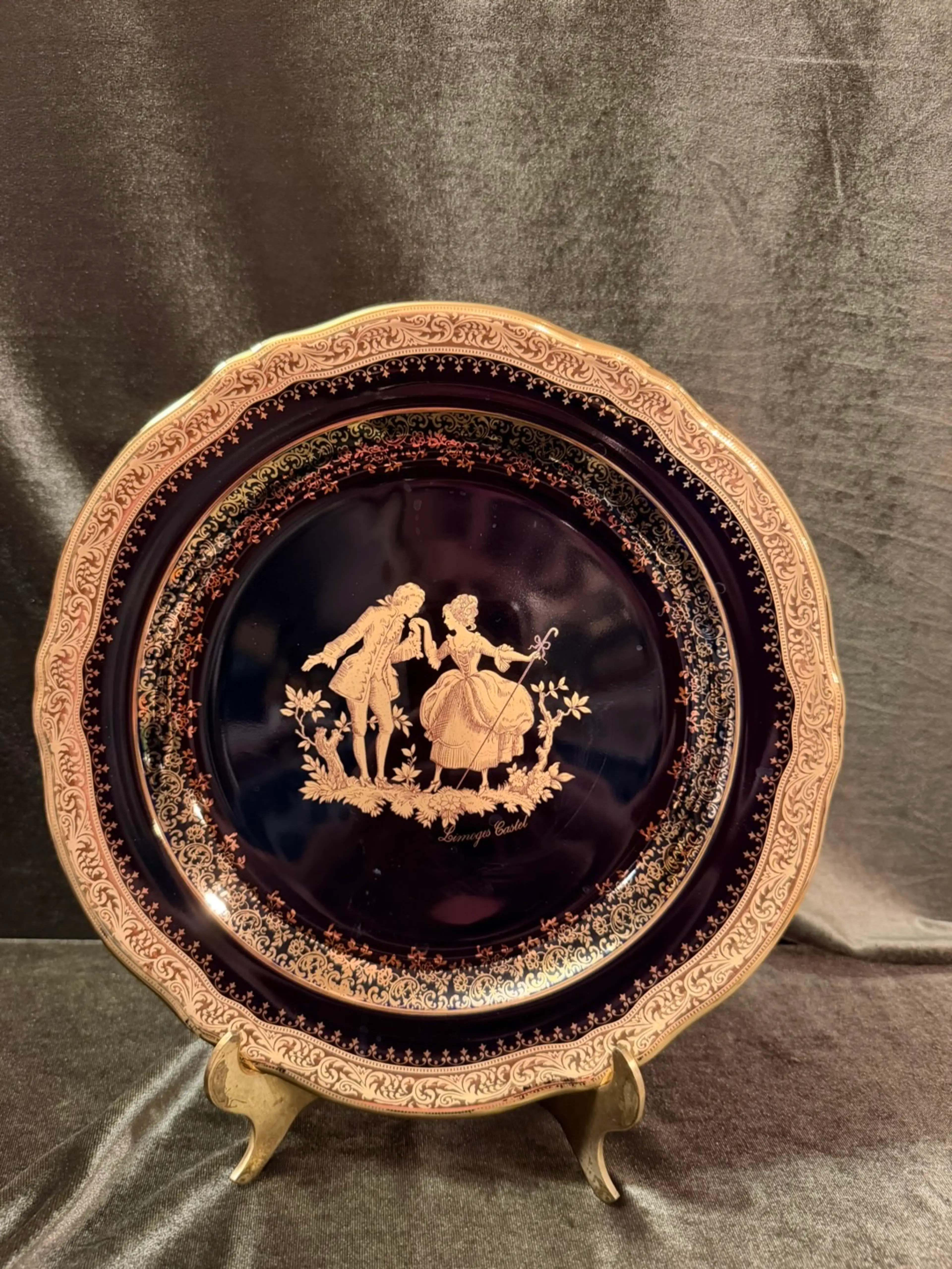 Image 1 of 7