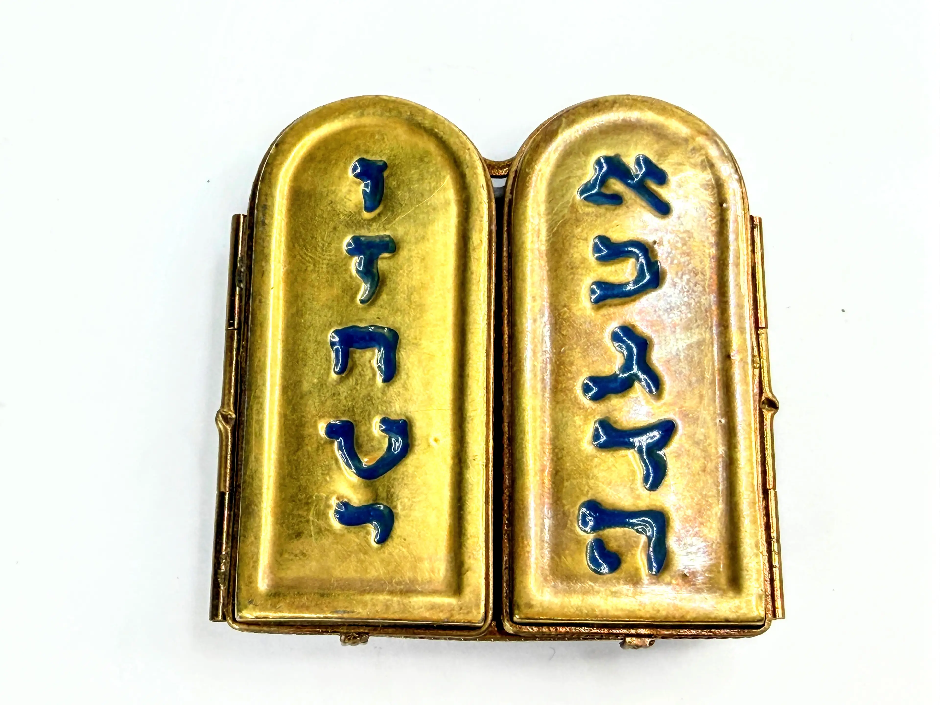 Image 1 of 7