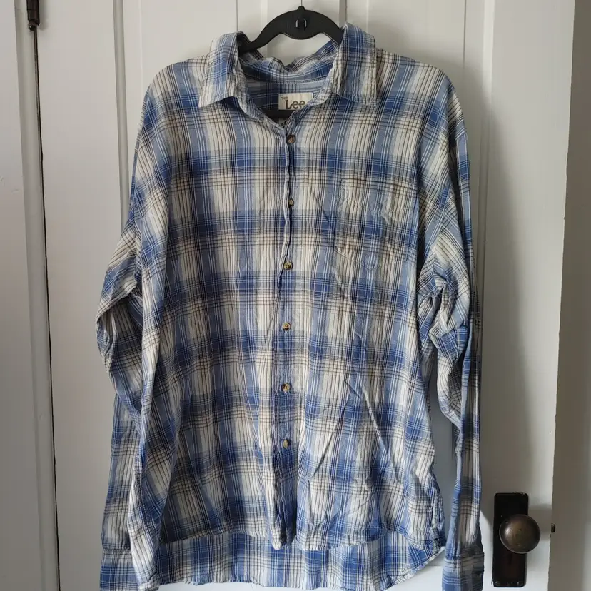 Men's Top- Brand: Lee Dungarees. Size 2X. Plaid top. Material: 100% cotton. No condition issues.
