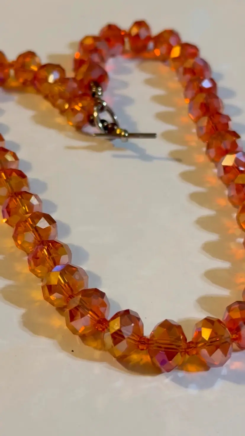 Vintage Chunky Peach Faceted AB Glass Toggle Close Silvertone Necklace **UV Glow**