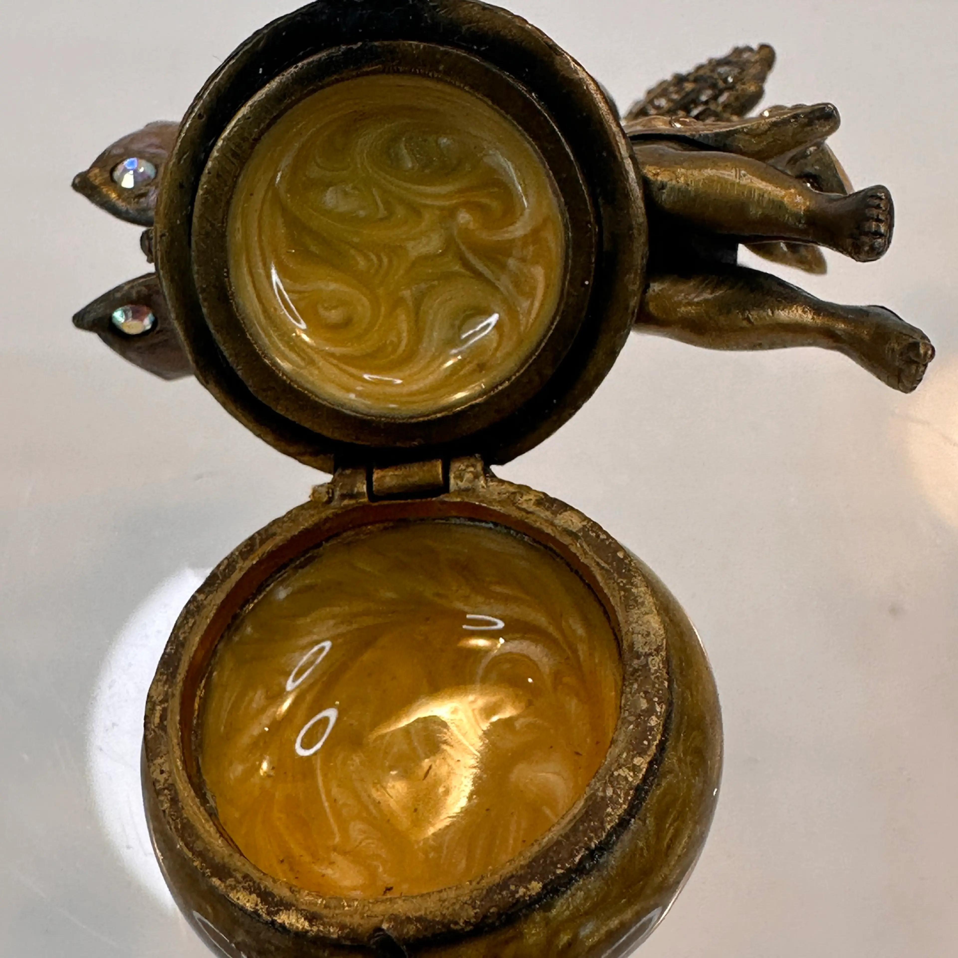 Image 2 of 11
