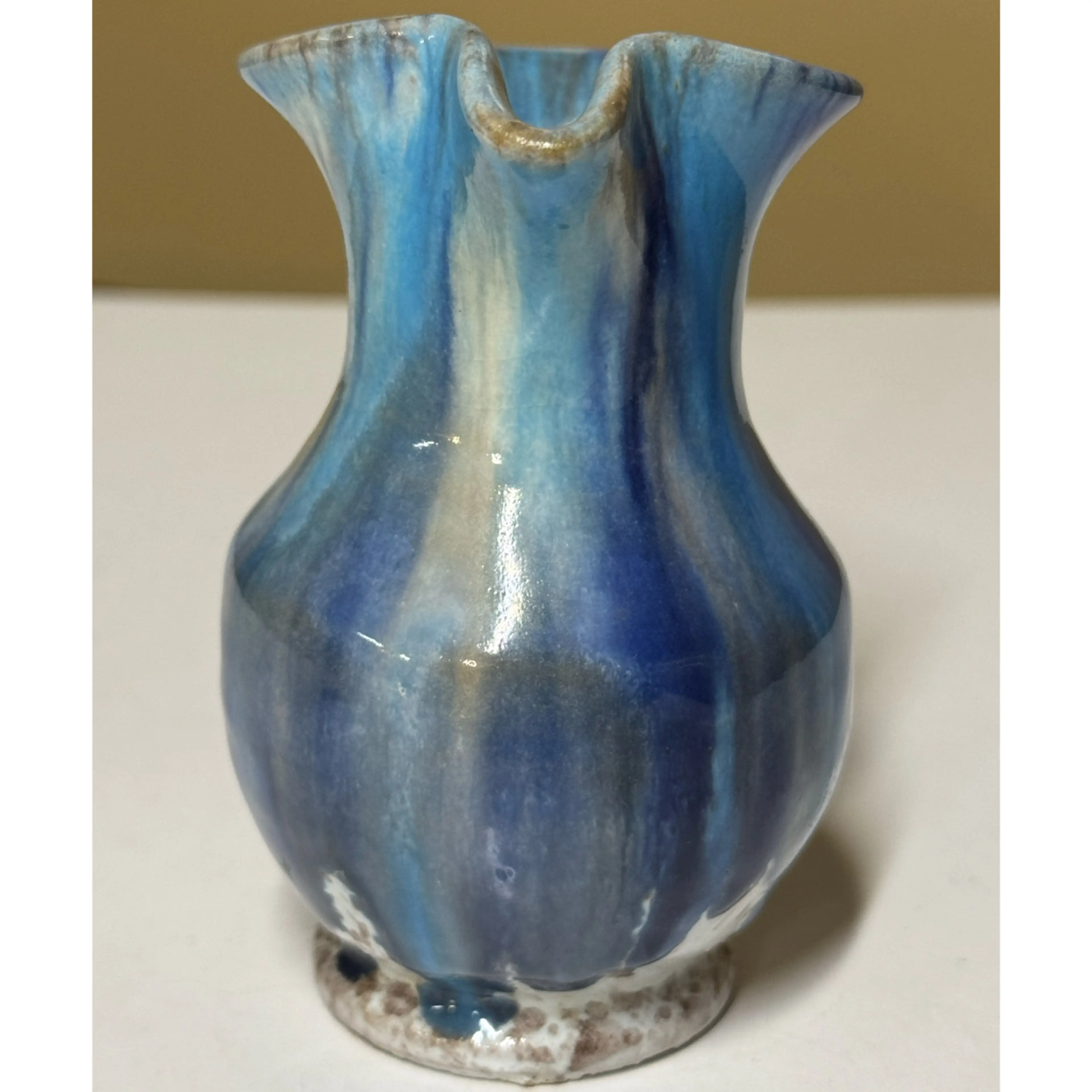 Image 2 of 7