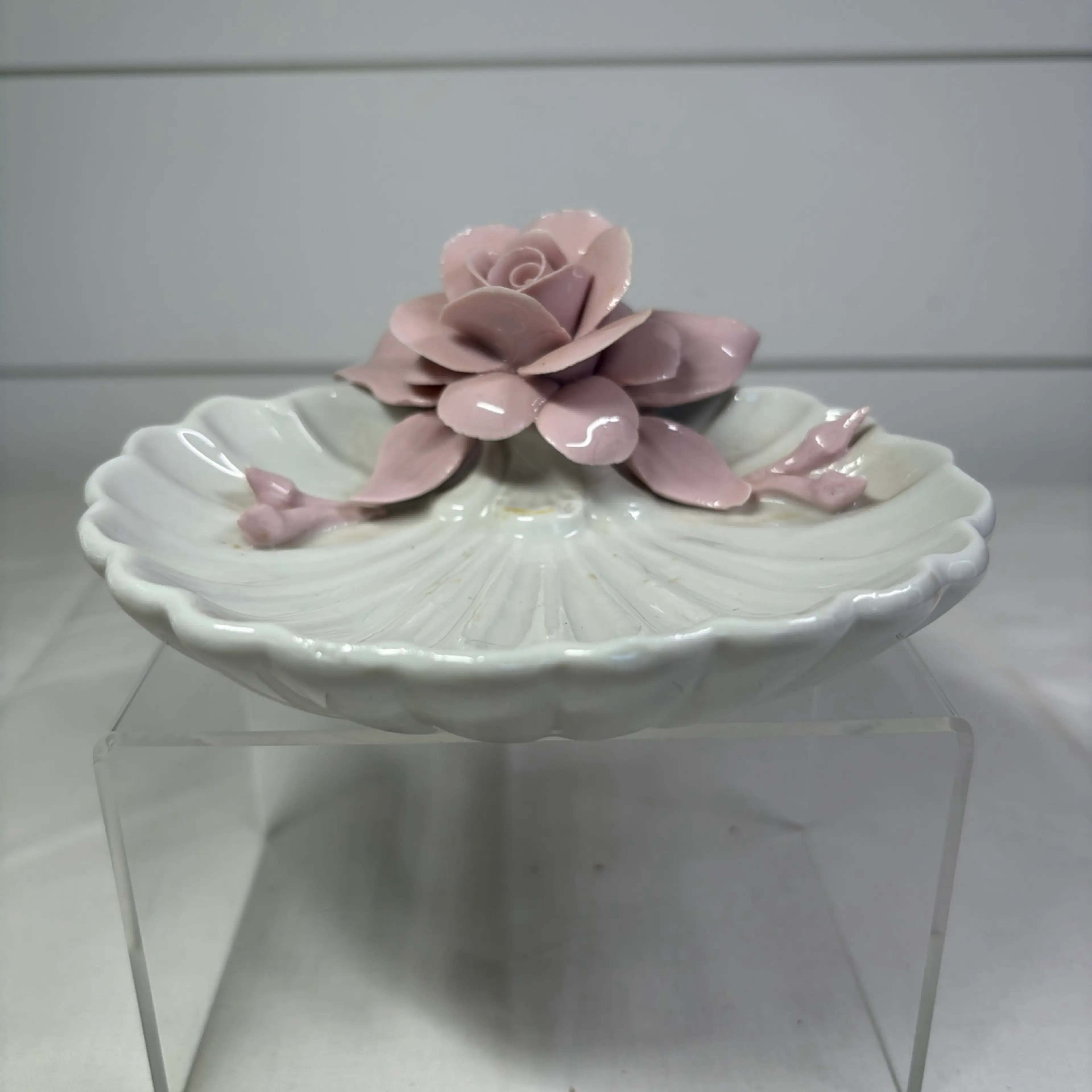 Image 1 of 5