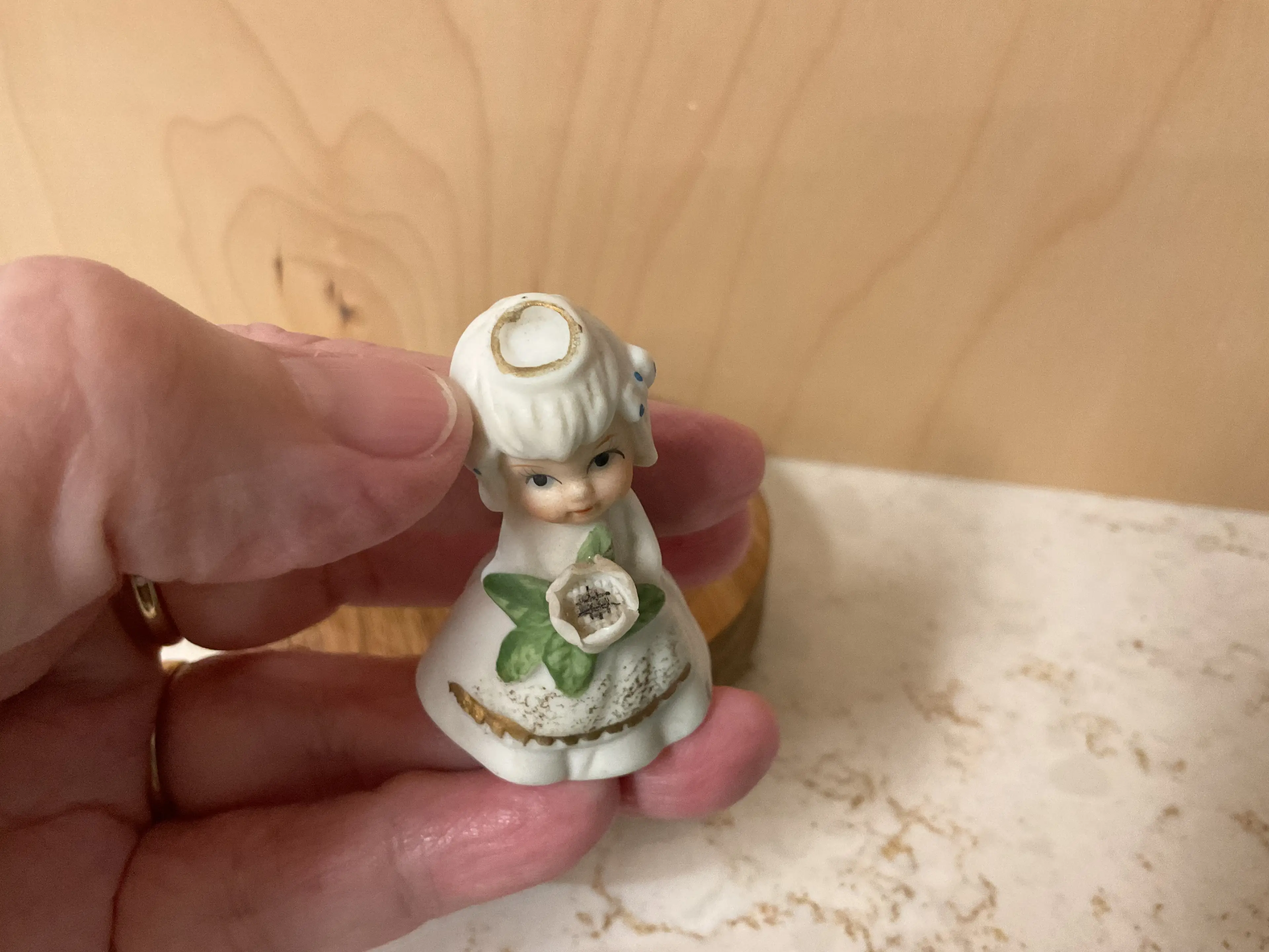 Image 2 of 12