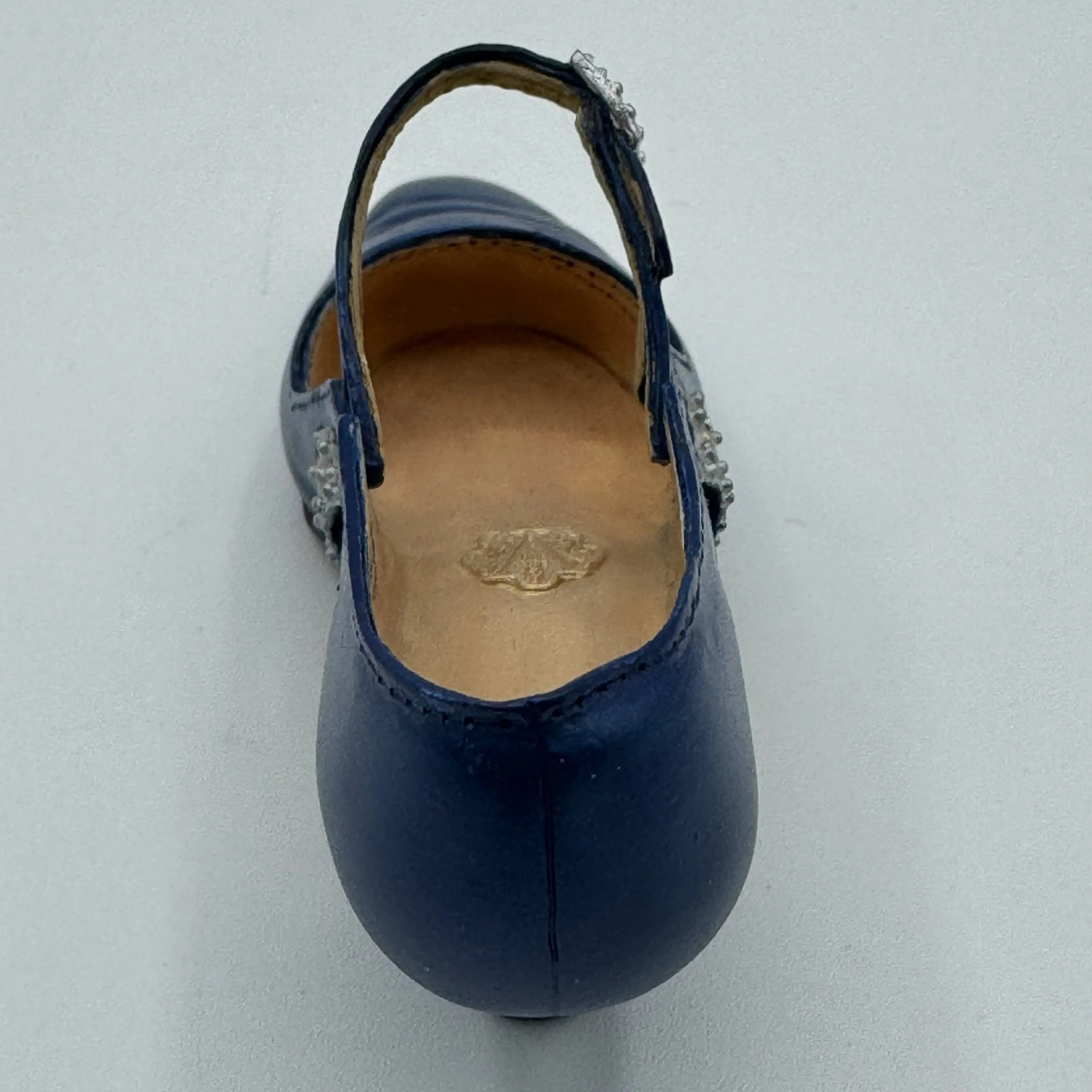 Image 4 of 6