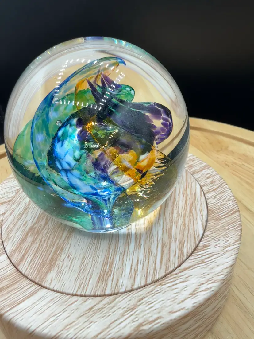 🐞Vtg. 1993 Selkirk Glass "Mascot" Paperweight - Signed Scottish Art Glass Swirl - UV Glow- 2.5x2.5”