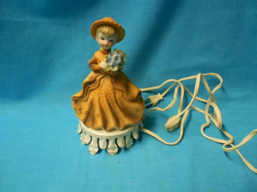 Vtg Portable Night Lamp Girl Orange Dress Bonnet Bouquet Blue Flowers
