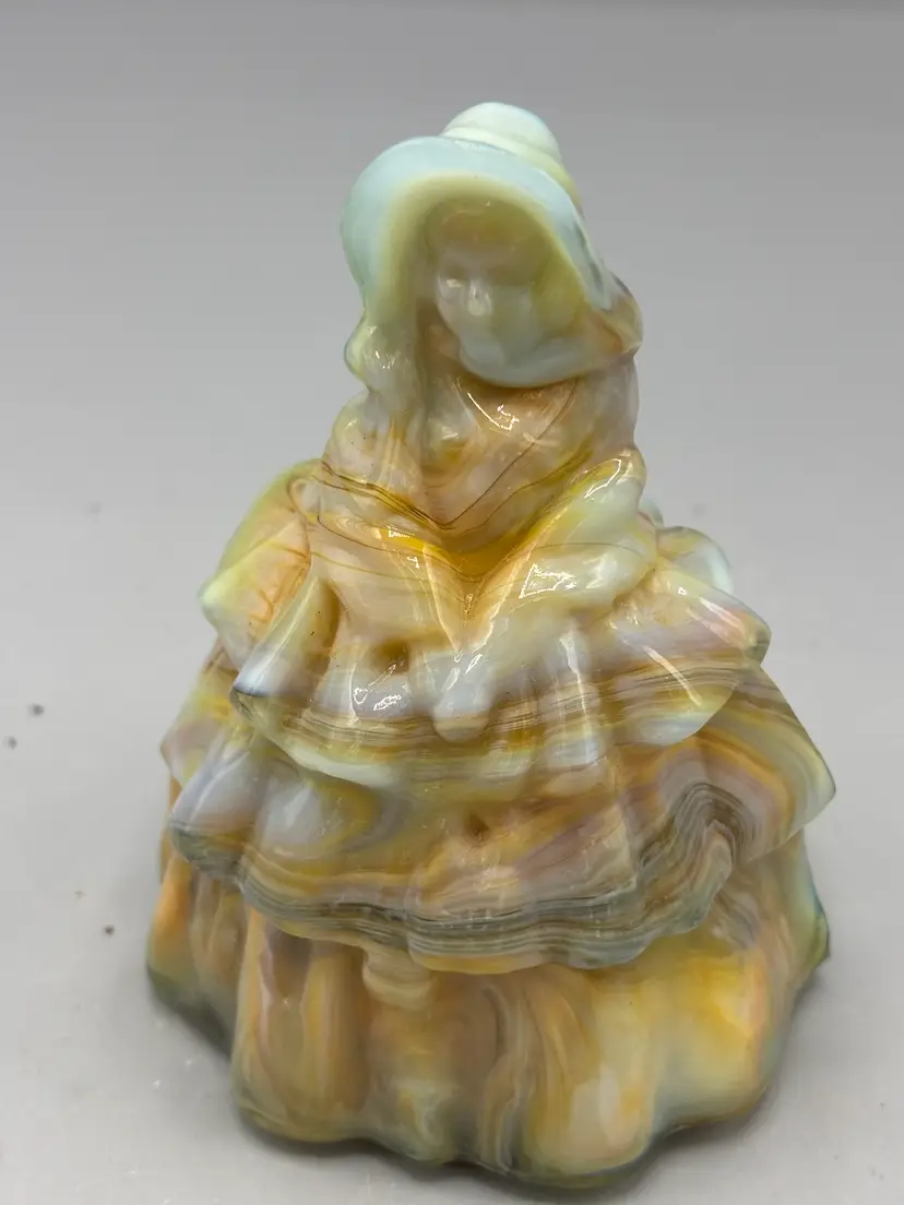 Vintage Boyd Louise Slag glass