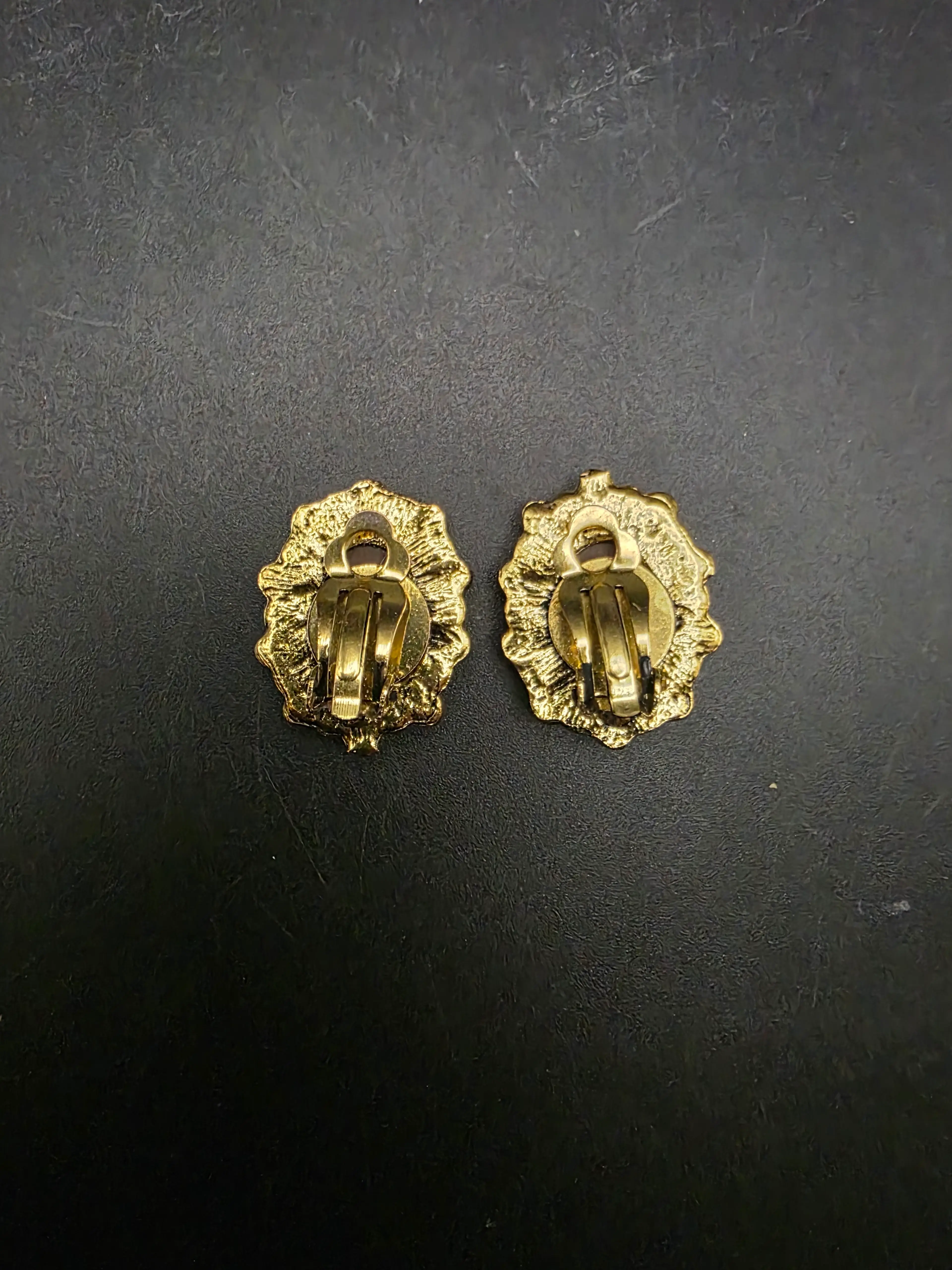Image 4 of 4