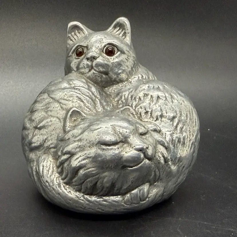 Vtg 1992 Arthur Court Cuddling Cats Figurine Paperweight, Carnelian Eyes, Signed