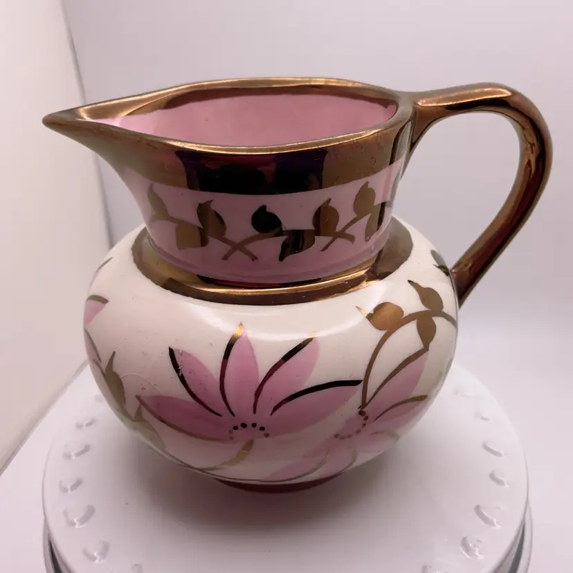 POW4 VTG Lancaster Hanley England Pink Copper Lusterware Creamer 3"