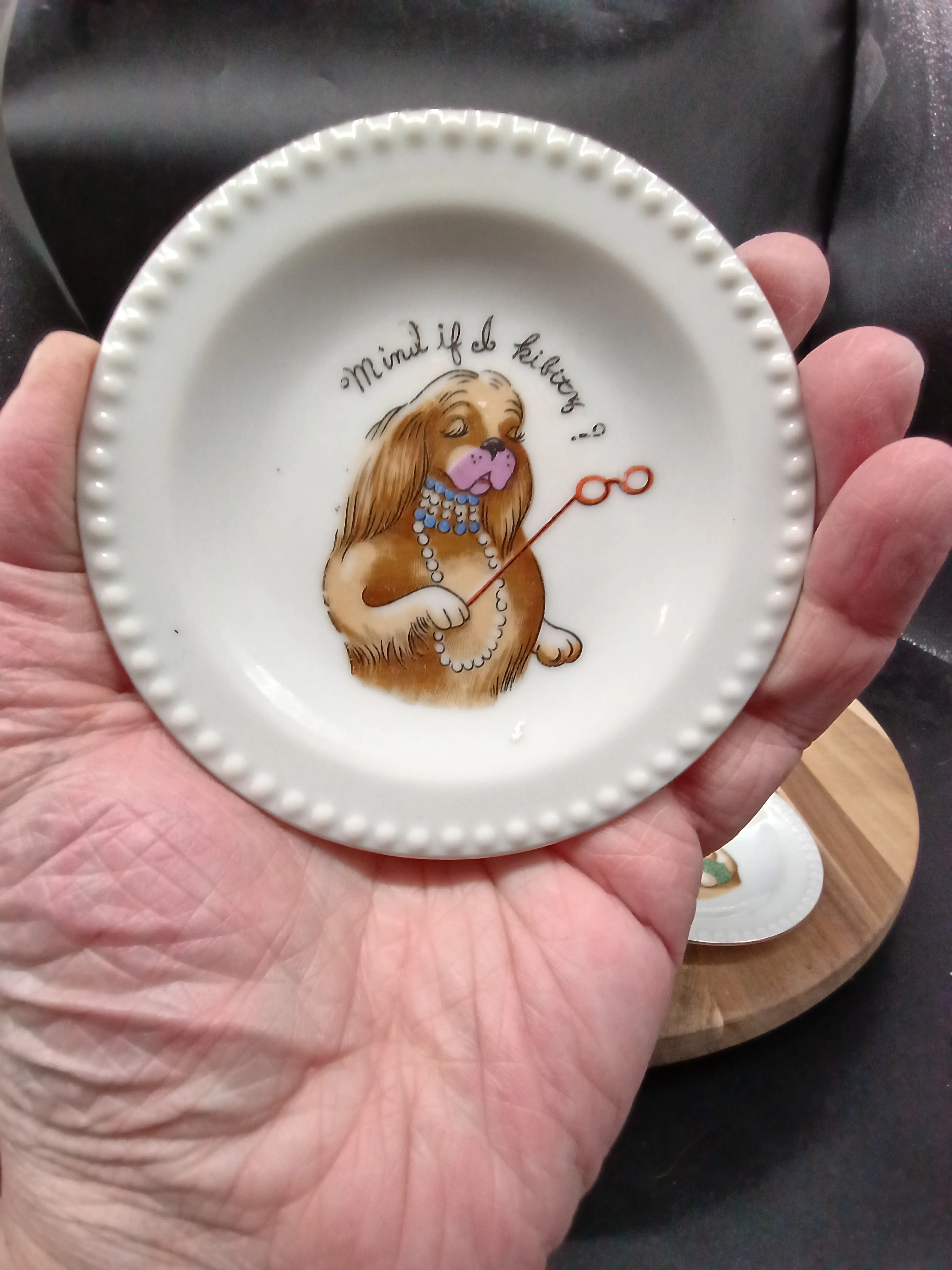 Image 2 of 7