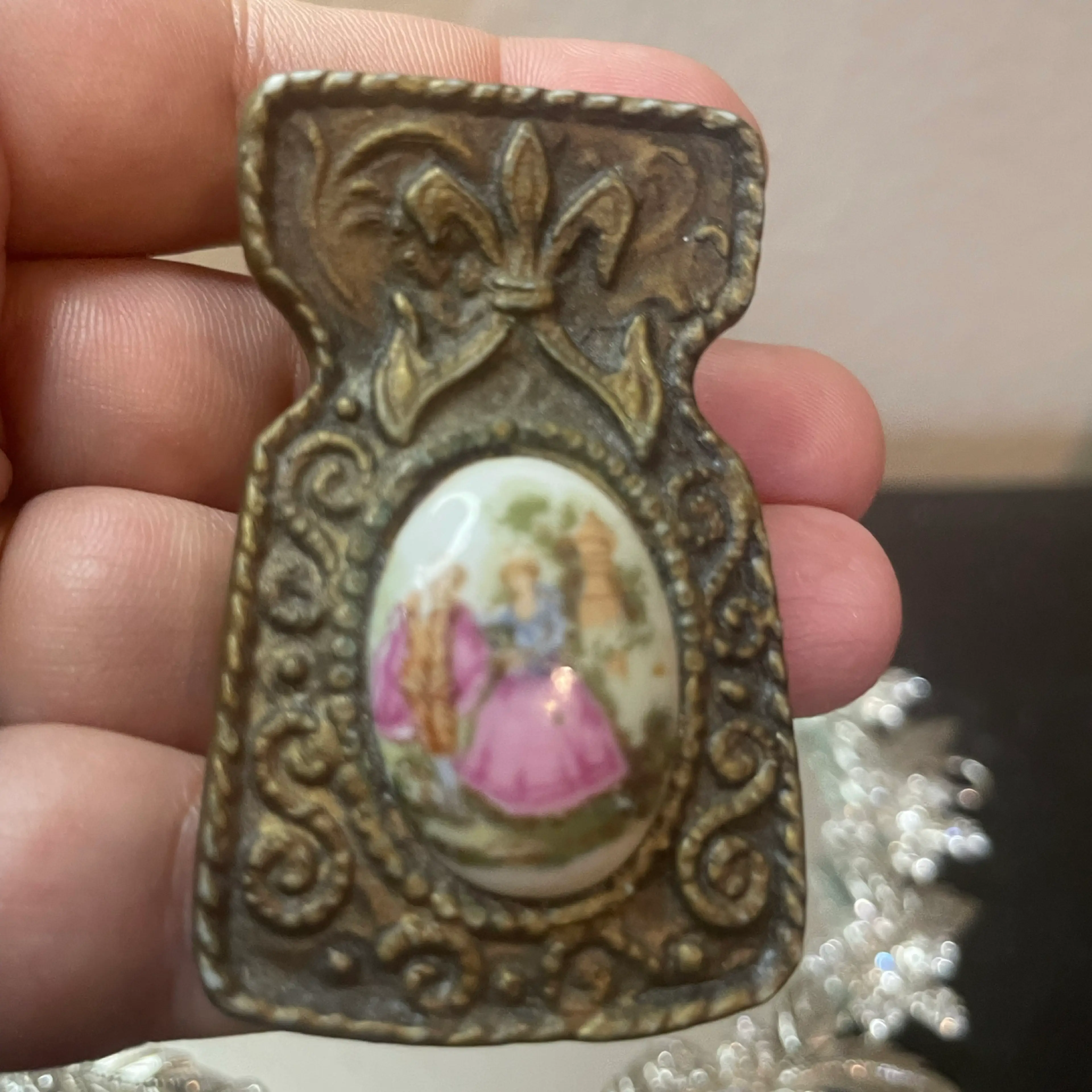 Image 2 of 2