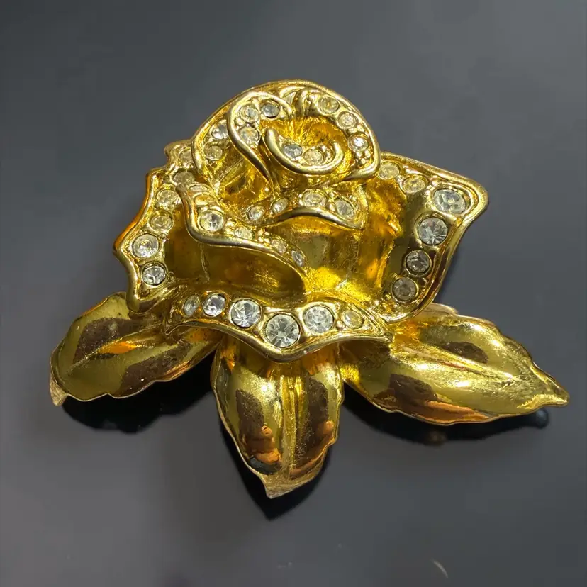 Avon Gold Tone Rhinestone Rose Brooch- 2” x 1.75”