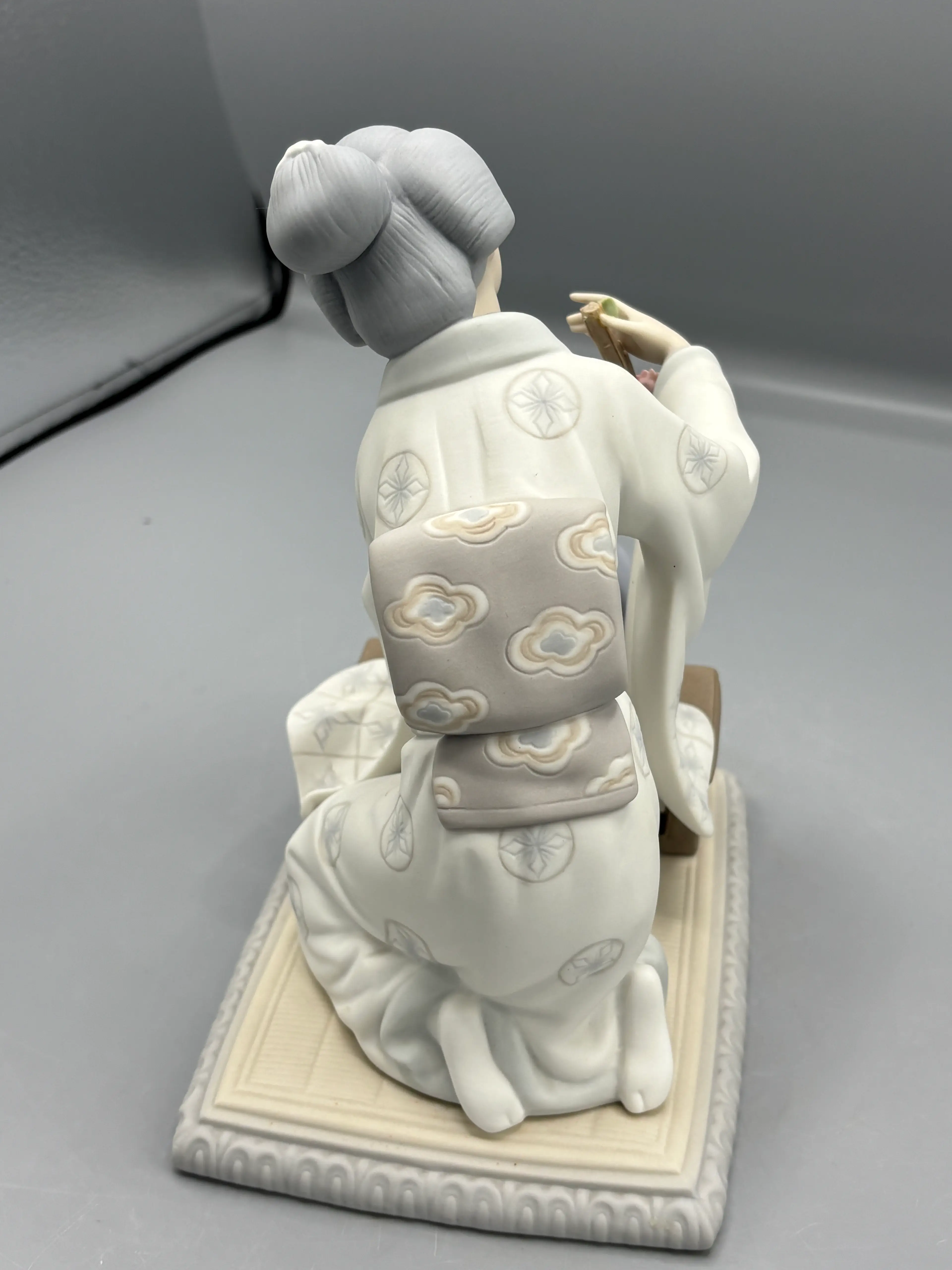 Image 4 of 6